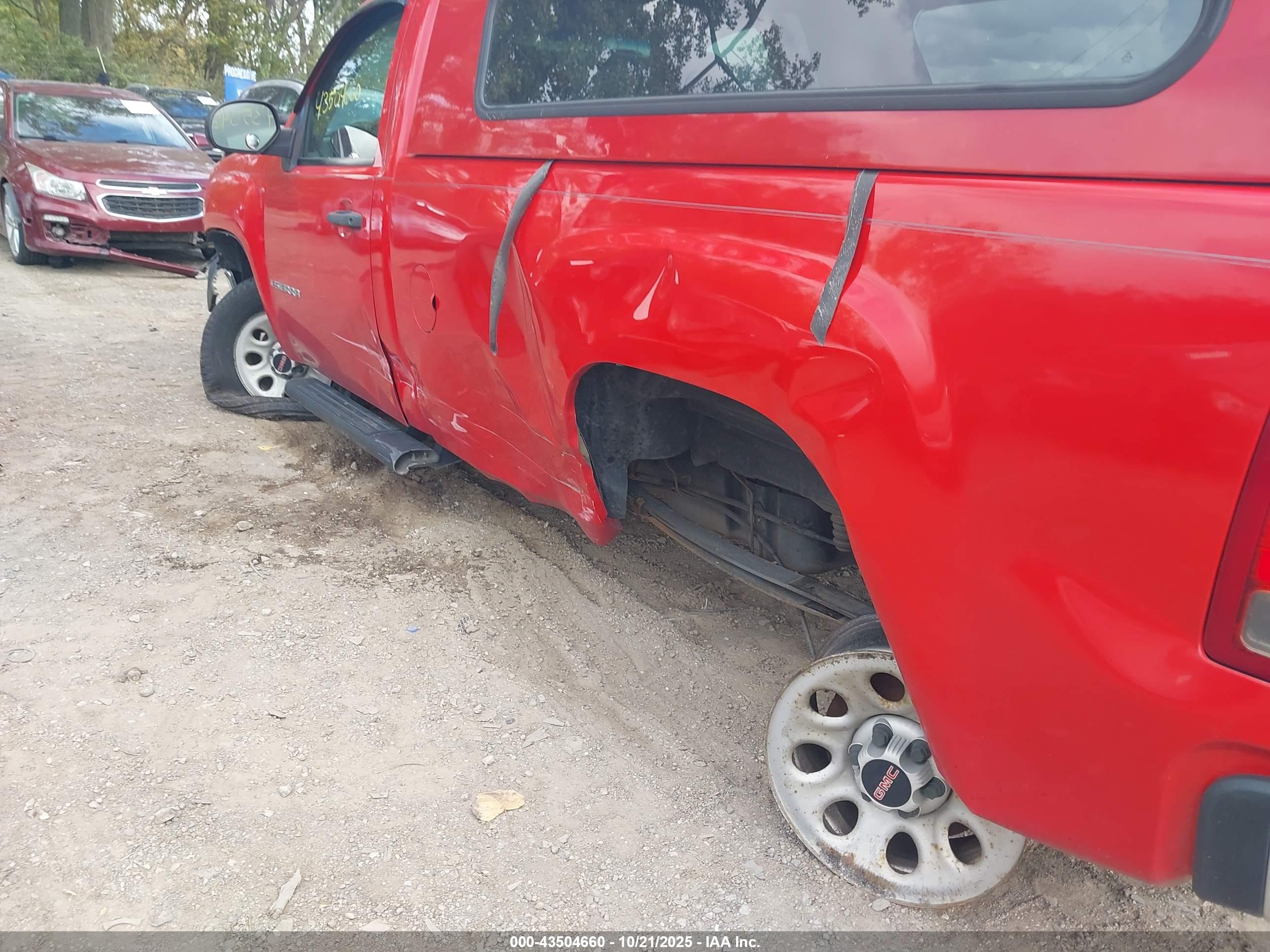 GMC SIERRA image 6