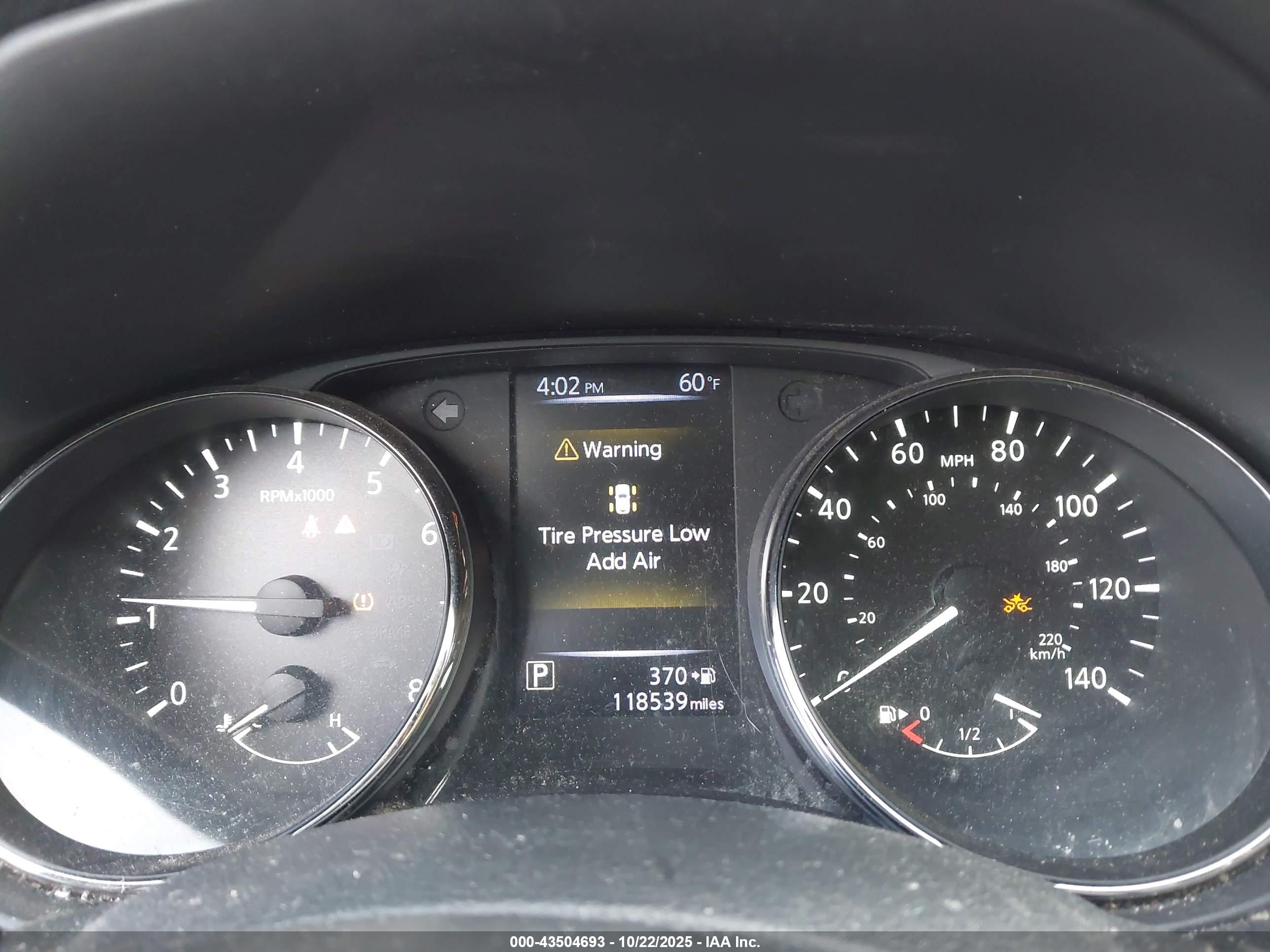 NISSAN ROGUE image 7