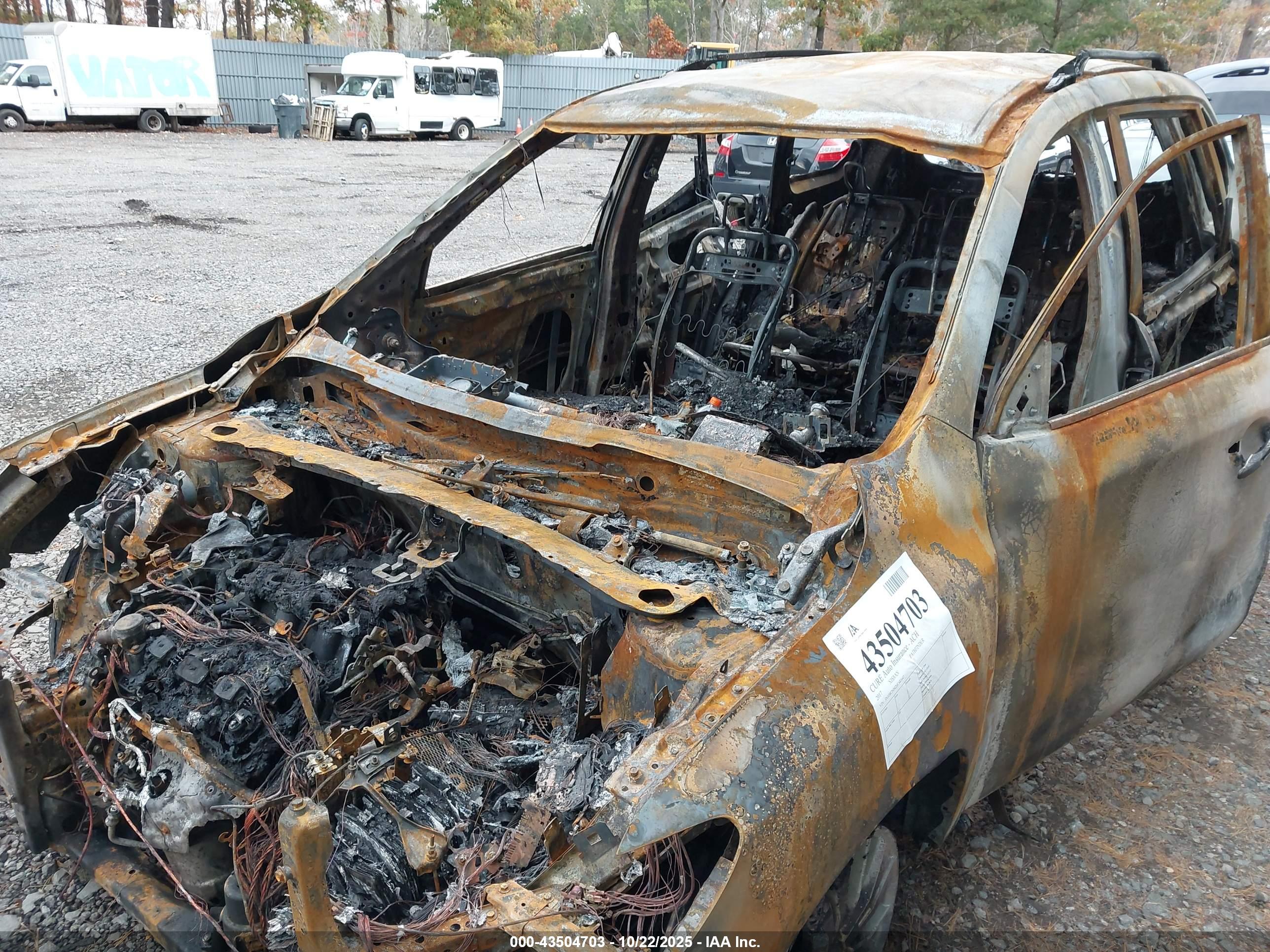 NISSAN PATHFINDER image 6