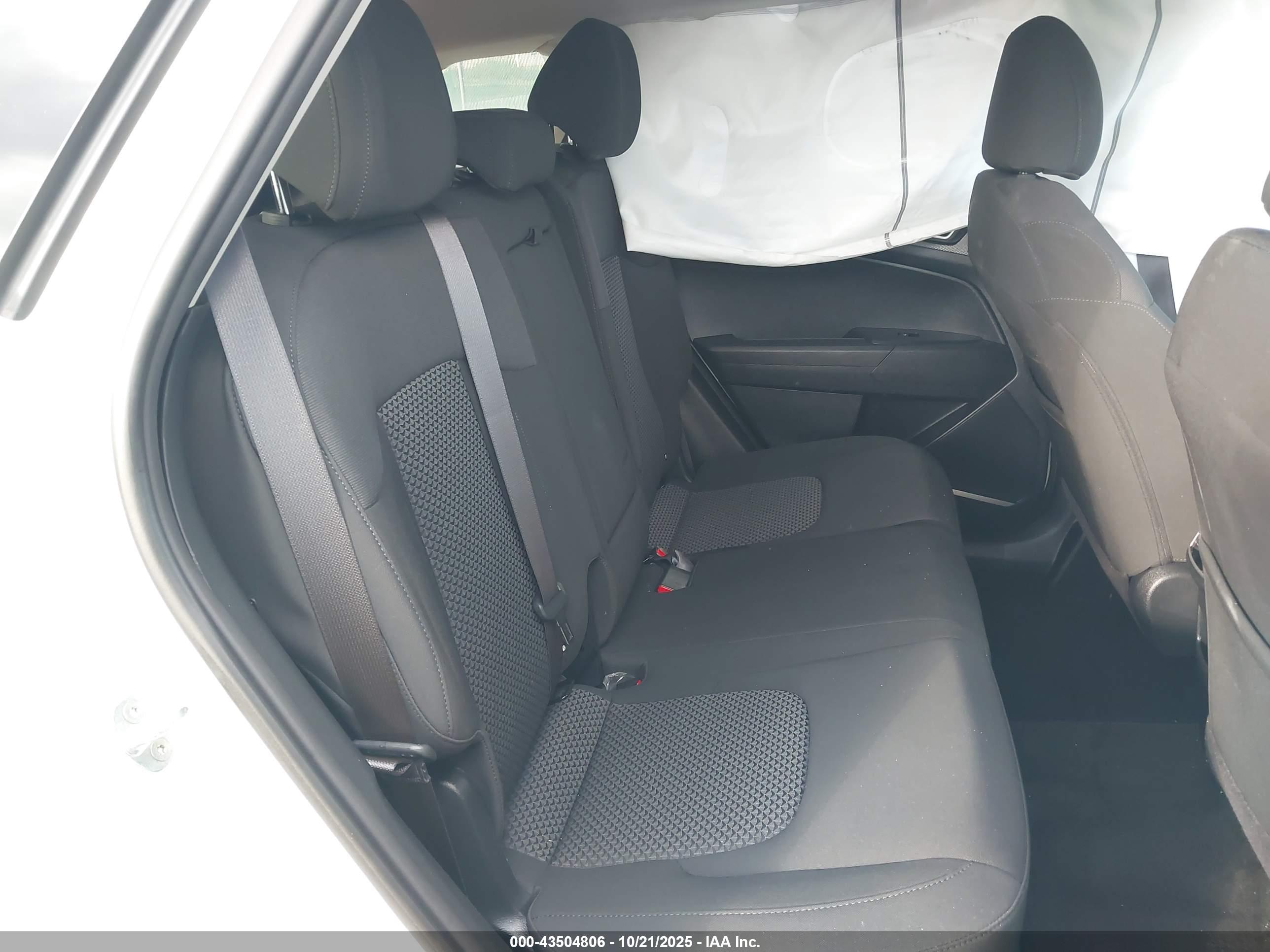 KIA SPORTAGE image 8