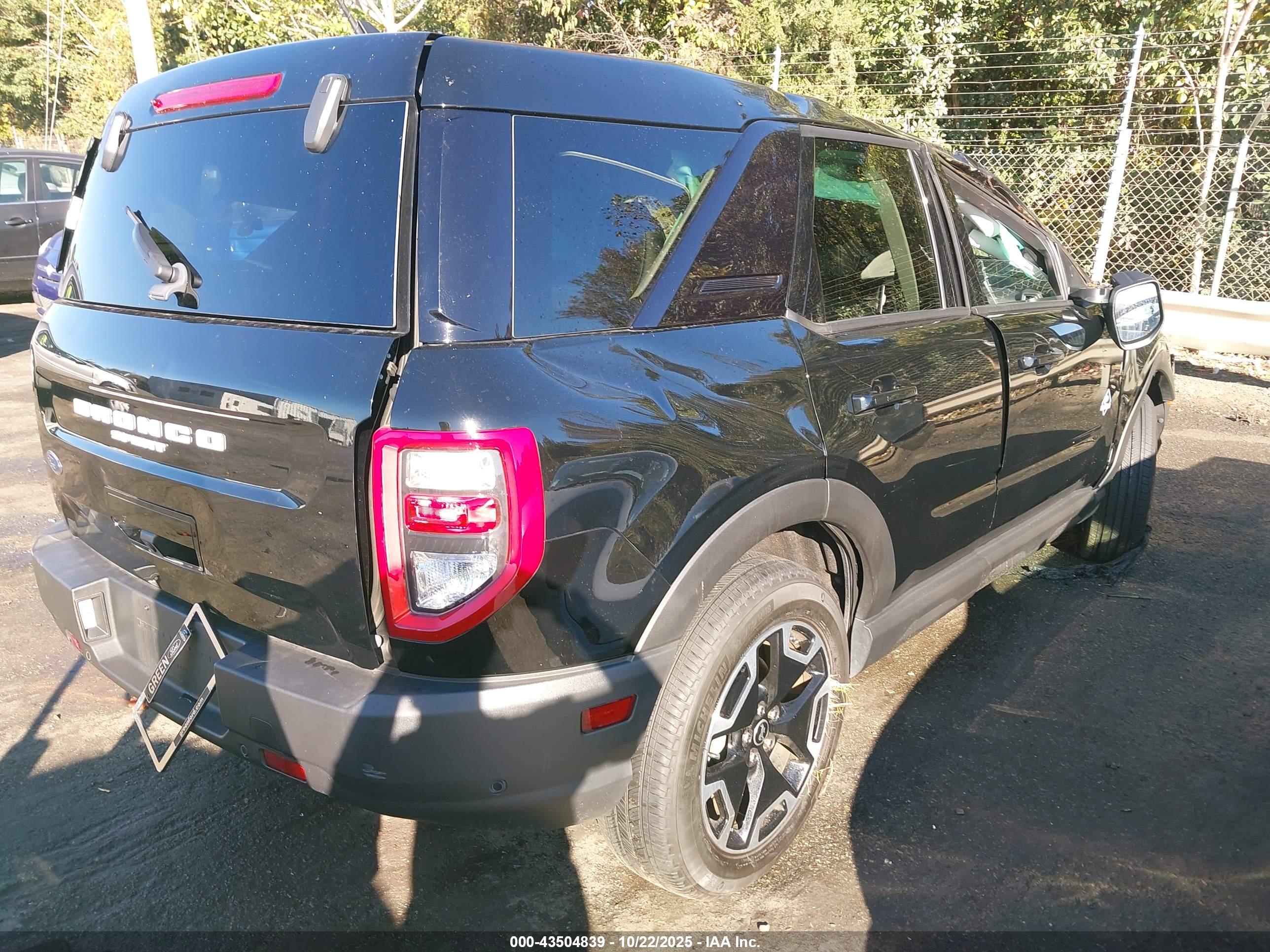 FORD BRONCO image 4