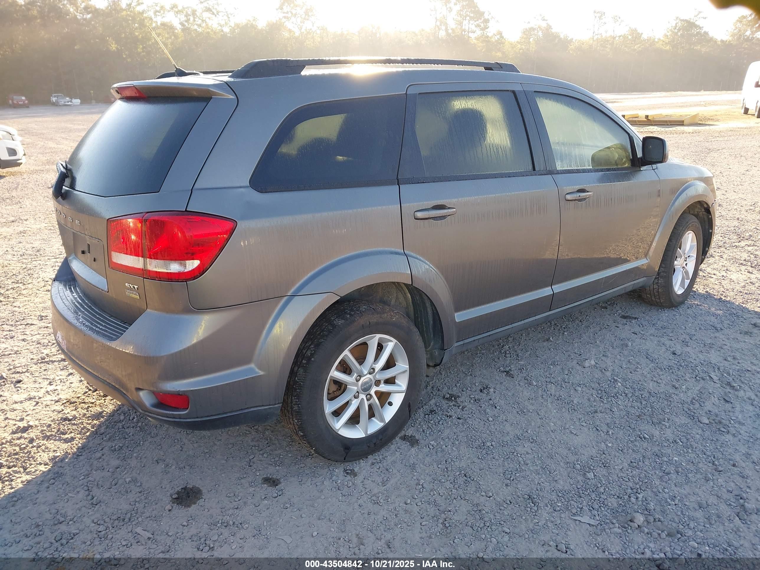 DODGE JOURNEY image 4