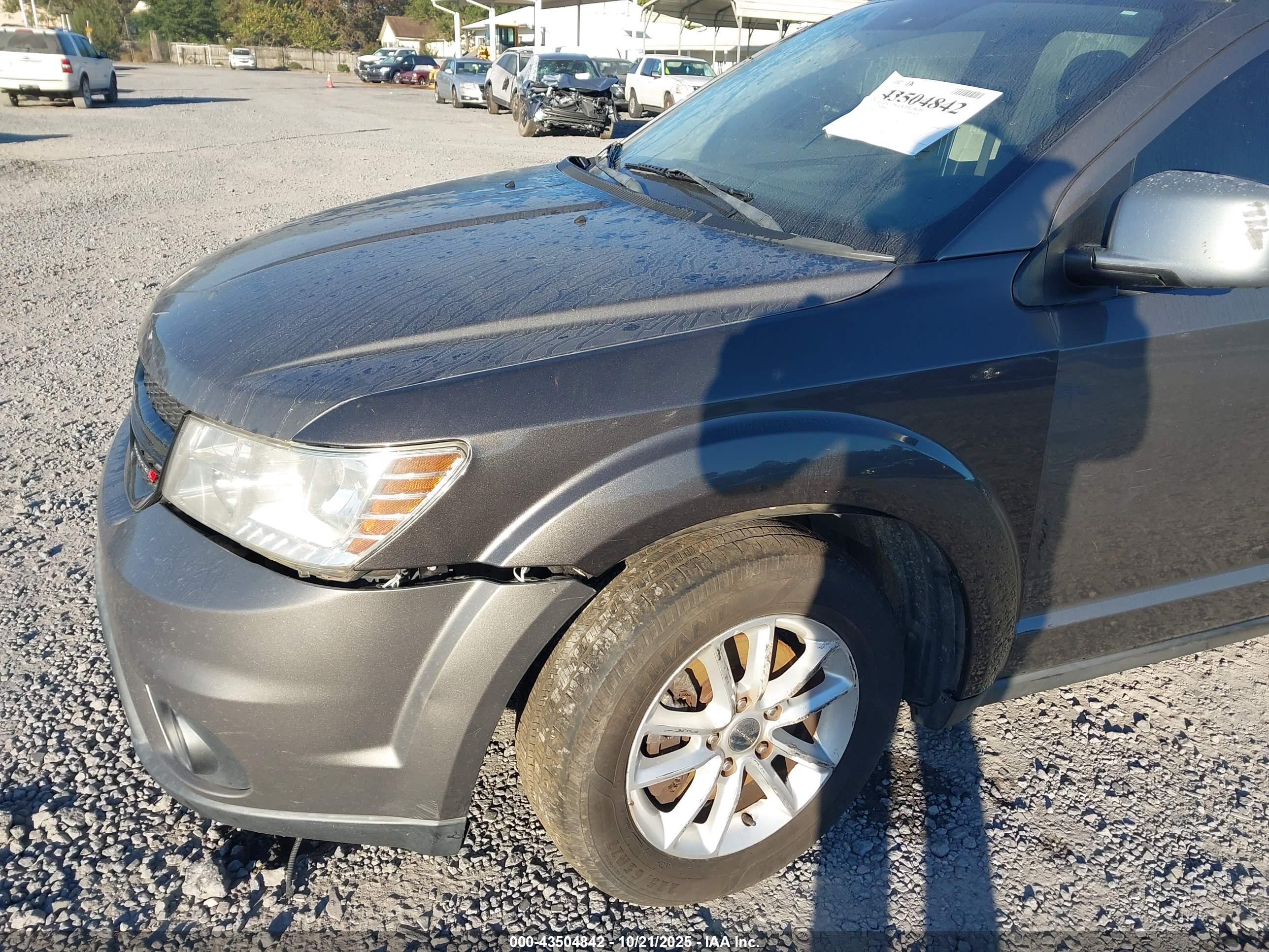 DODGE JOURNEY image 6