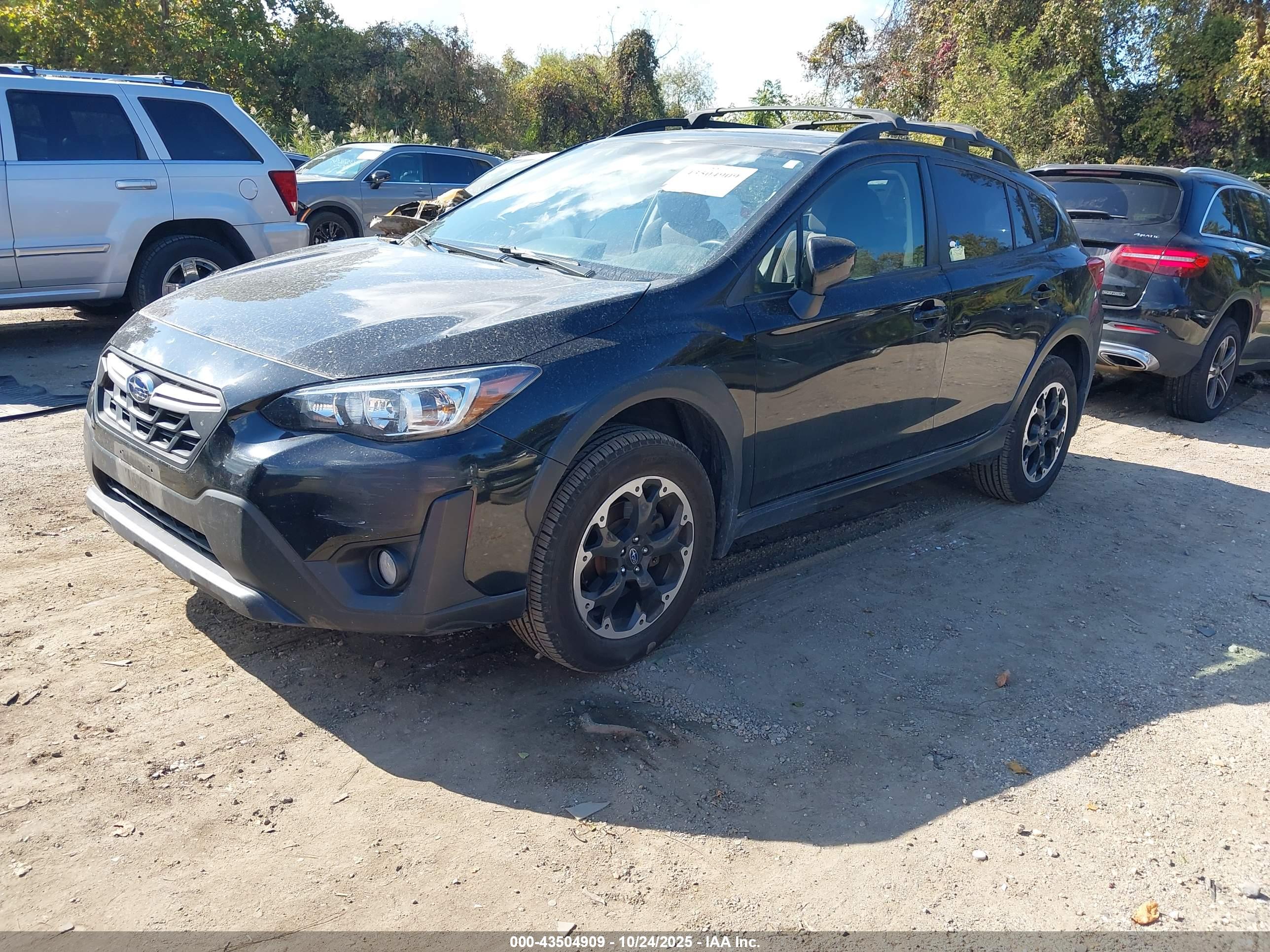 SUBARU CROSSTREK image 2