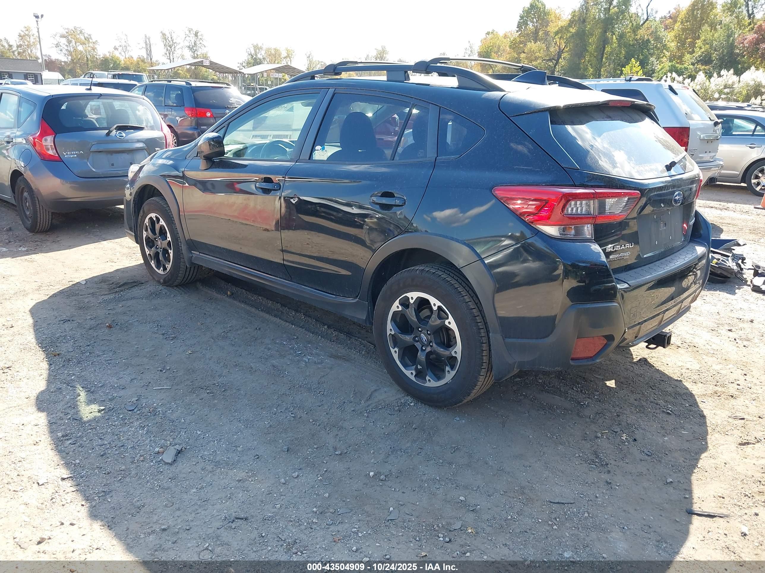 SUBARU CROSSTREK image 3