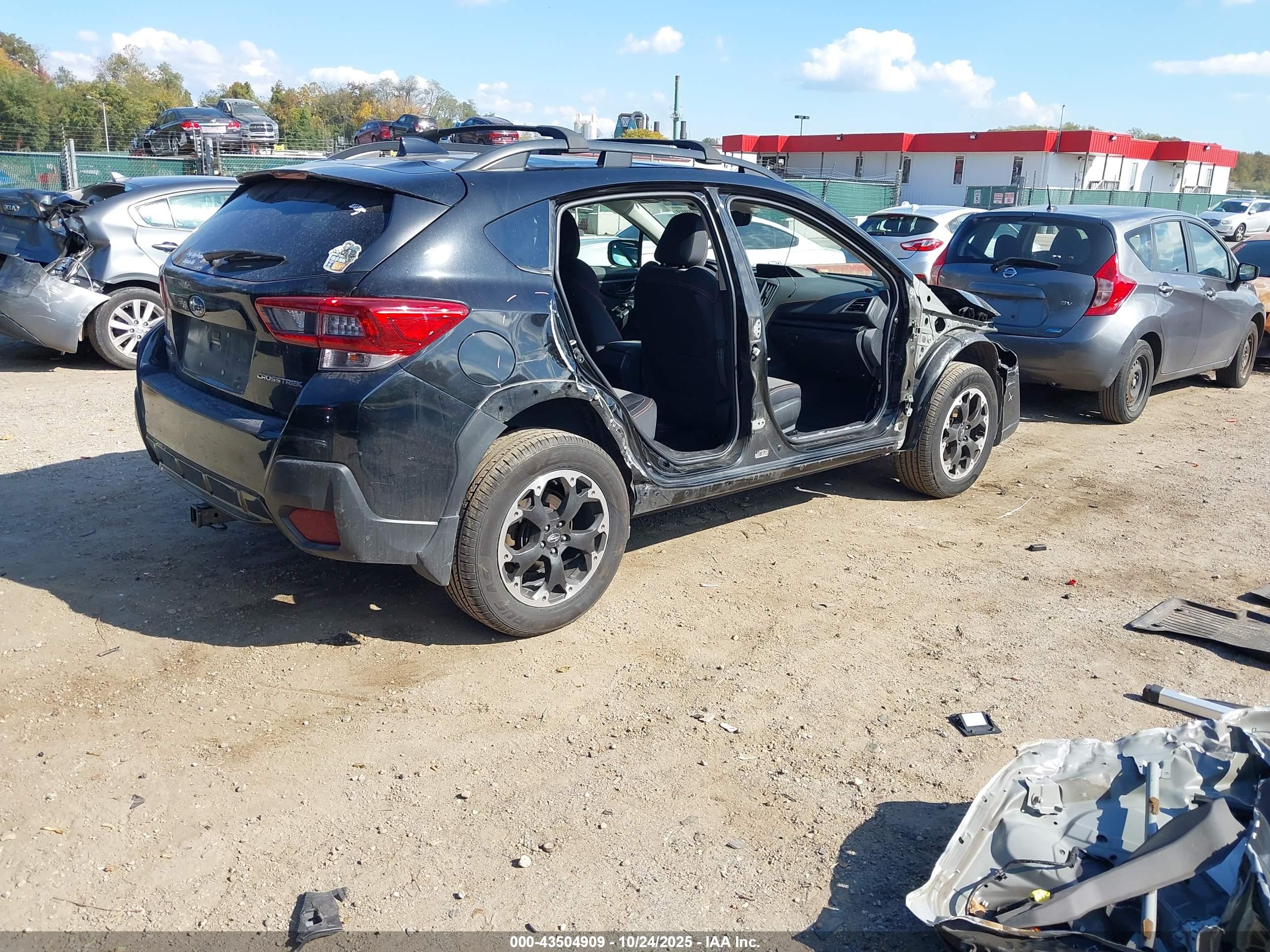SUBARU CROSSTREK image 4