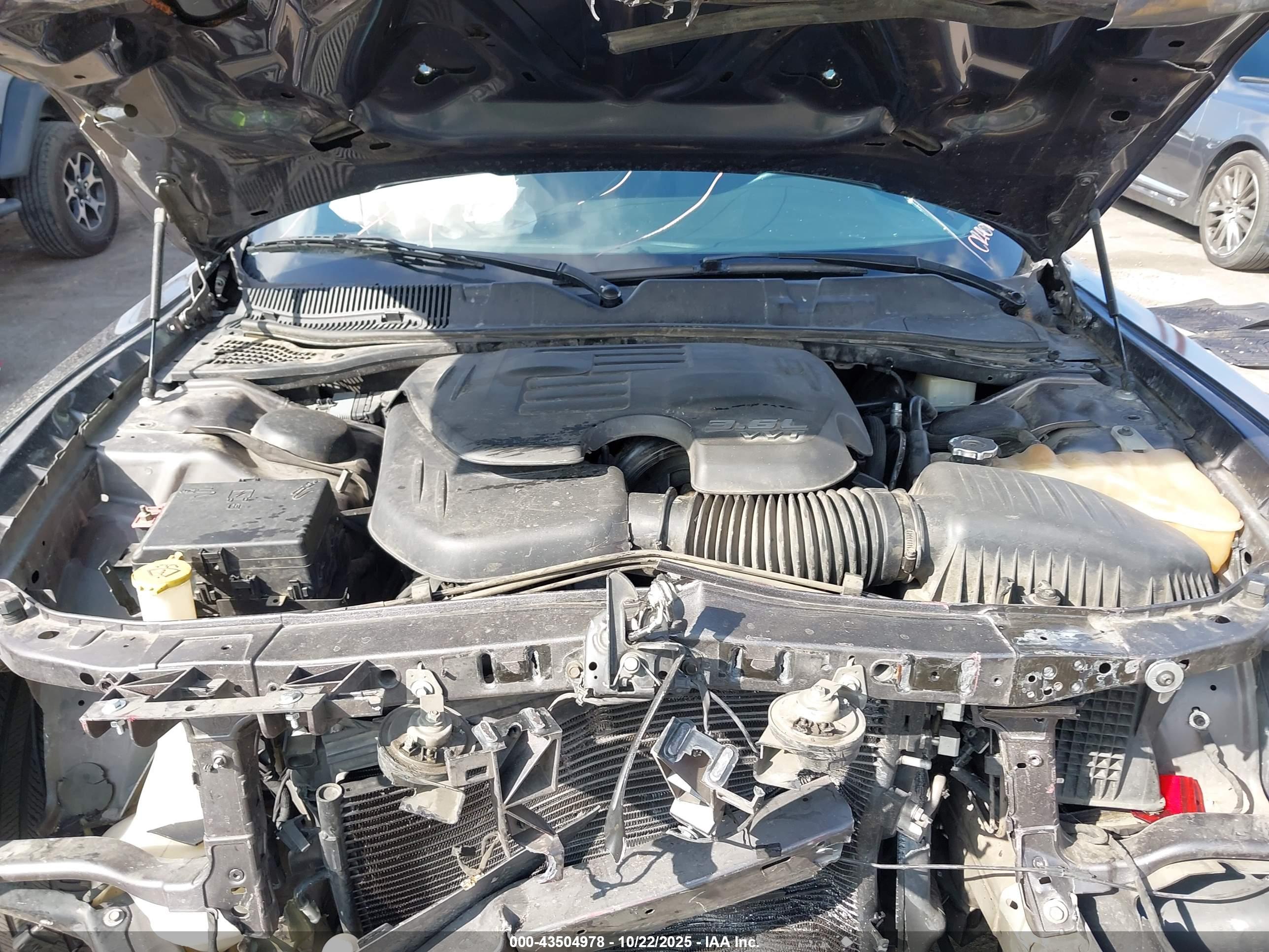 DODGE CHALLENGER image 10