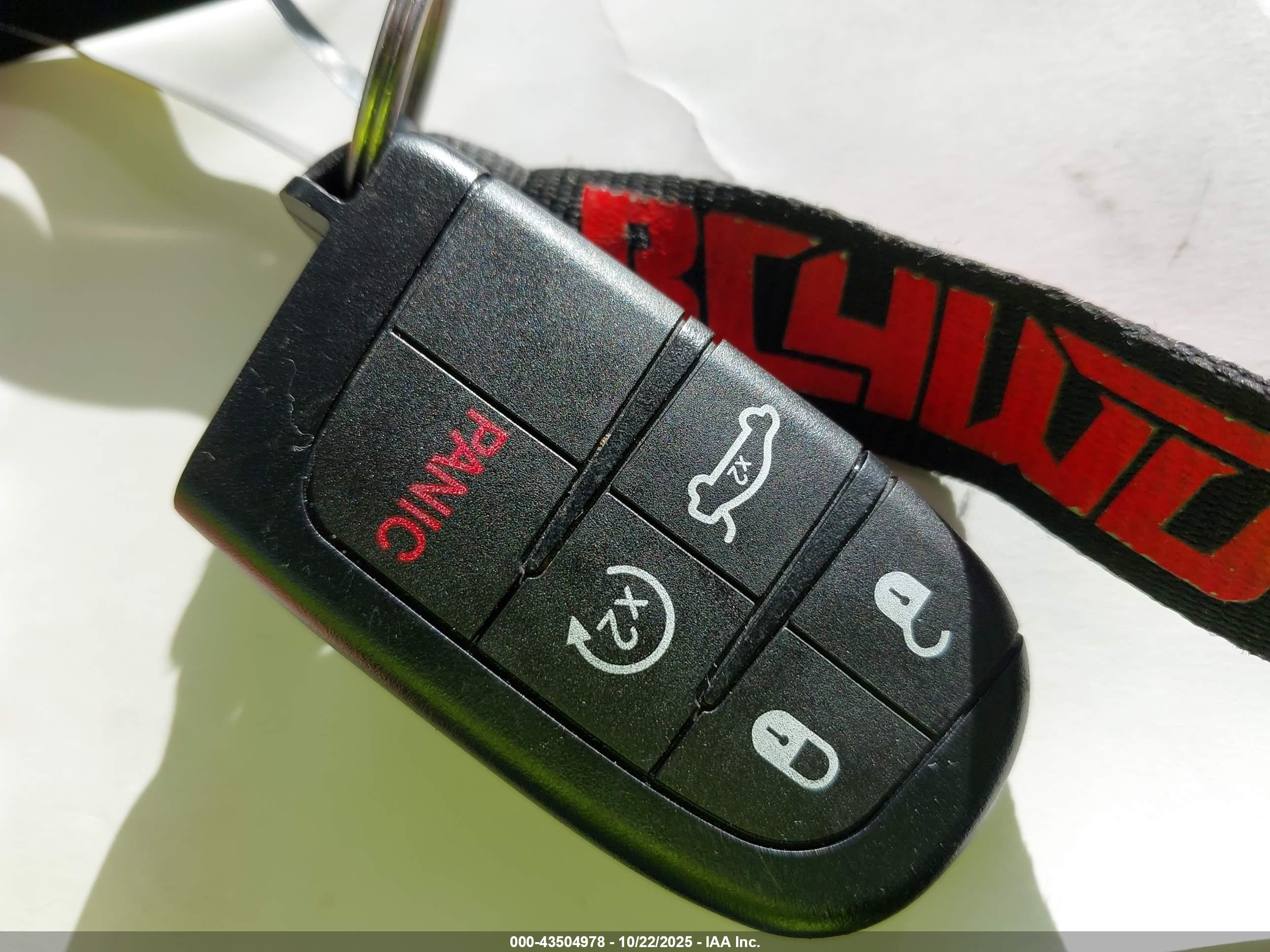 DODGE CHALLENGER image 11
