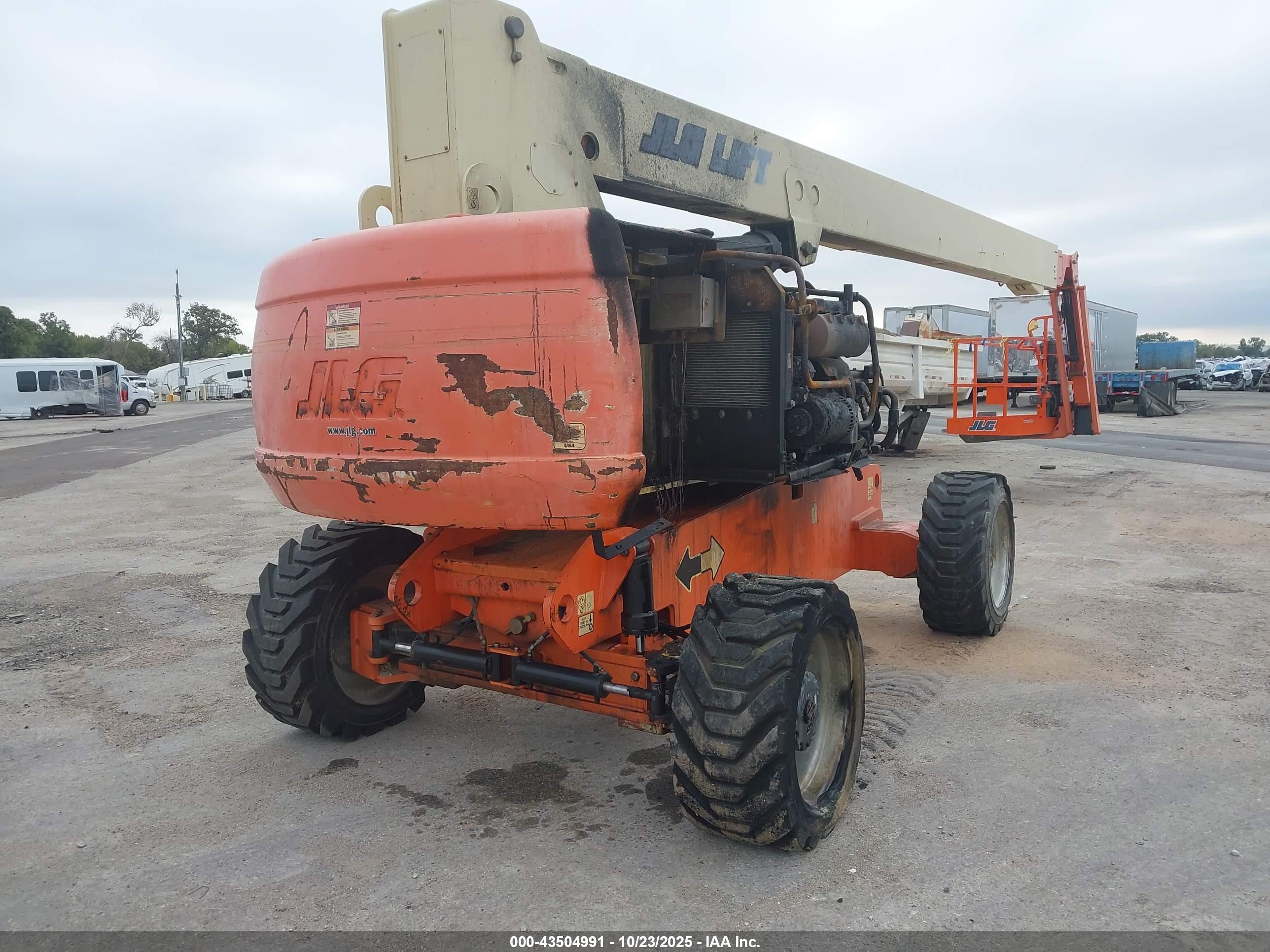 JLG 860SJ image 4