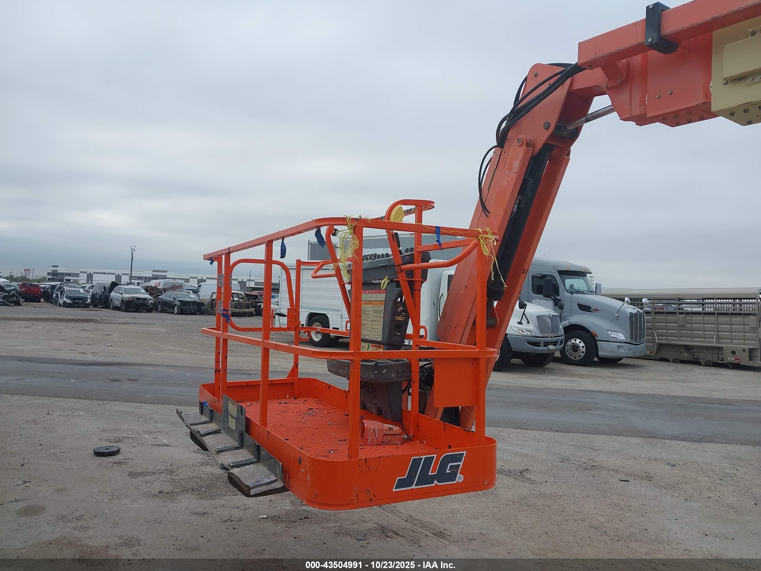 JLG 860SJ image 7