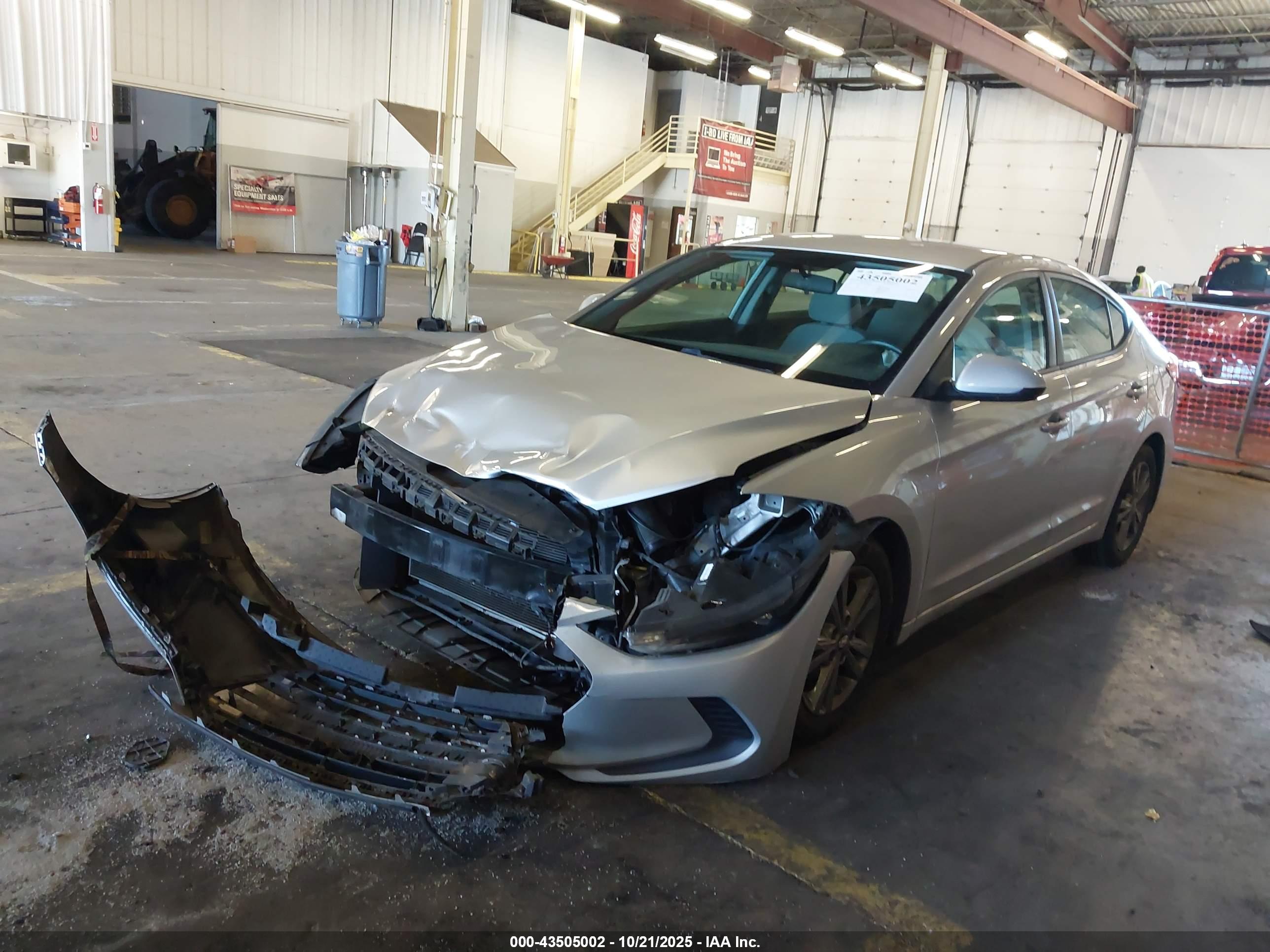 HYUNDAI ELANTRA image 2