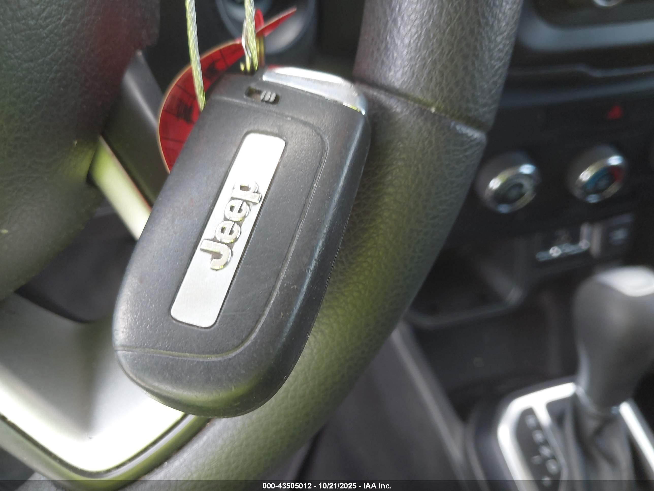 JEEP RENEGADE image 11