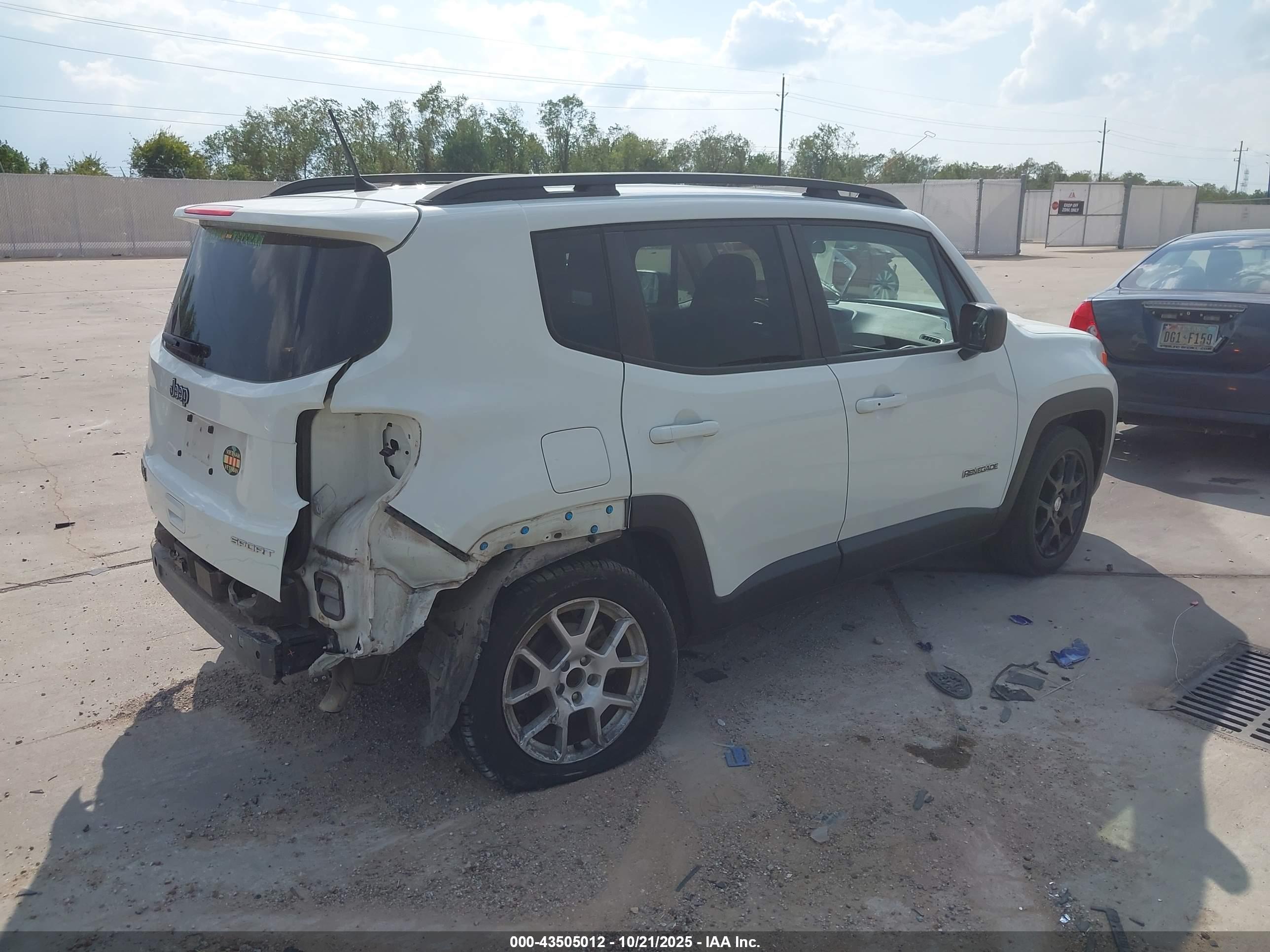 JEEP RENEGADE image 4