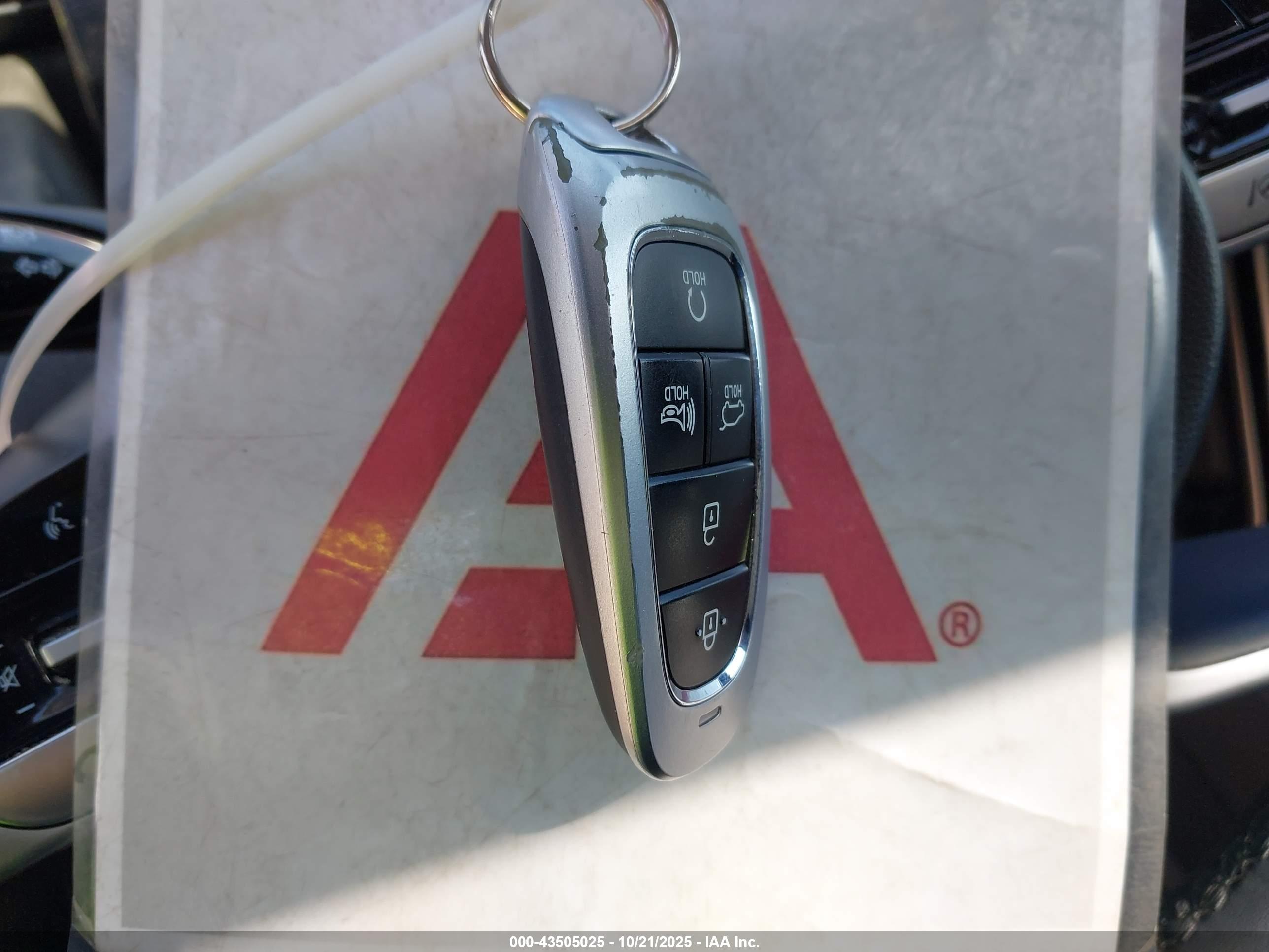HYUNDAI TUCSON image 11