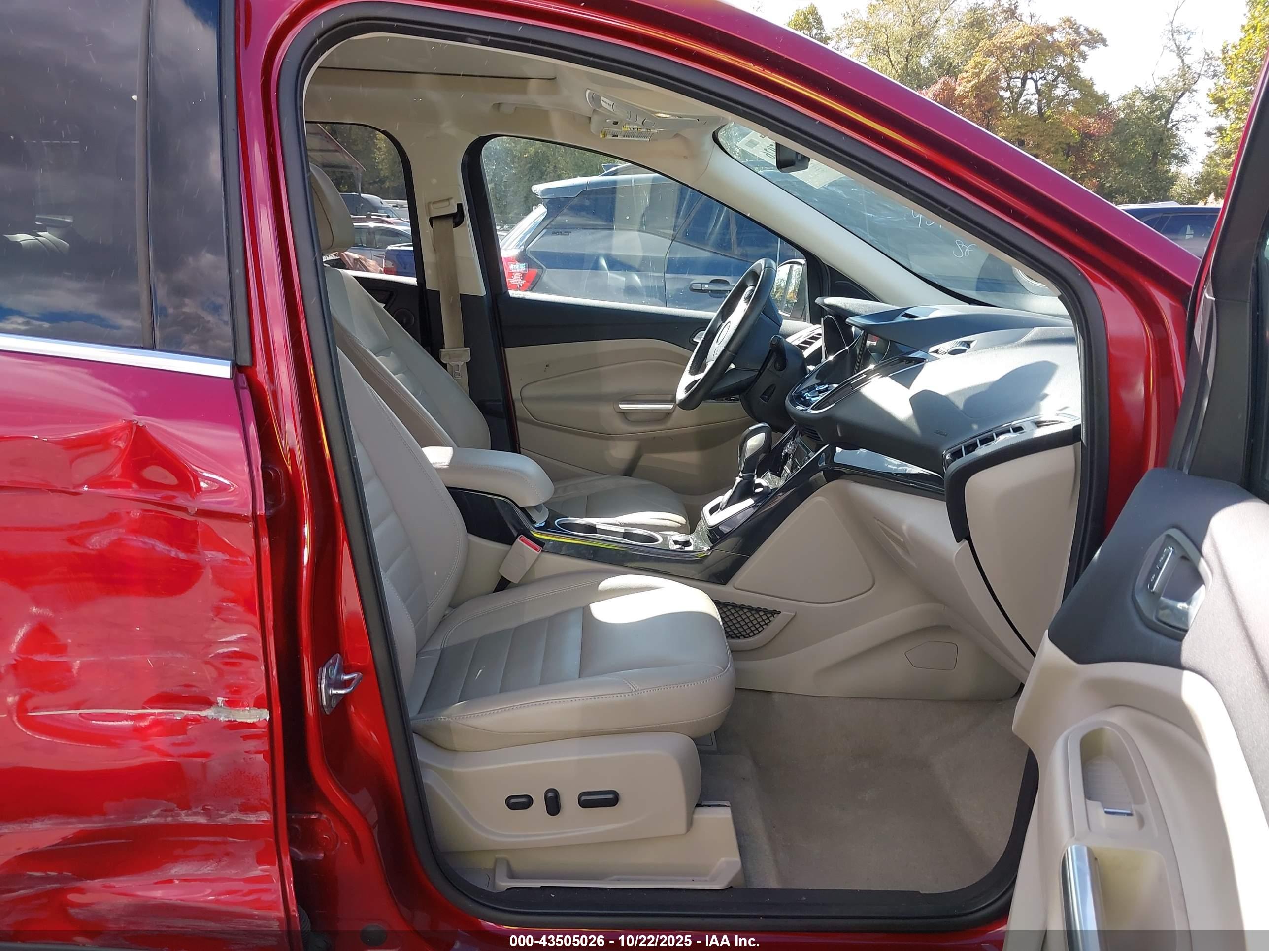 FORD ESCAPE image 5