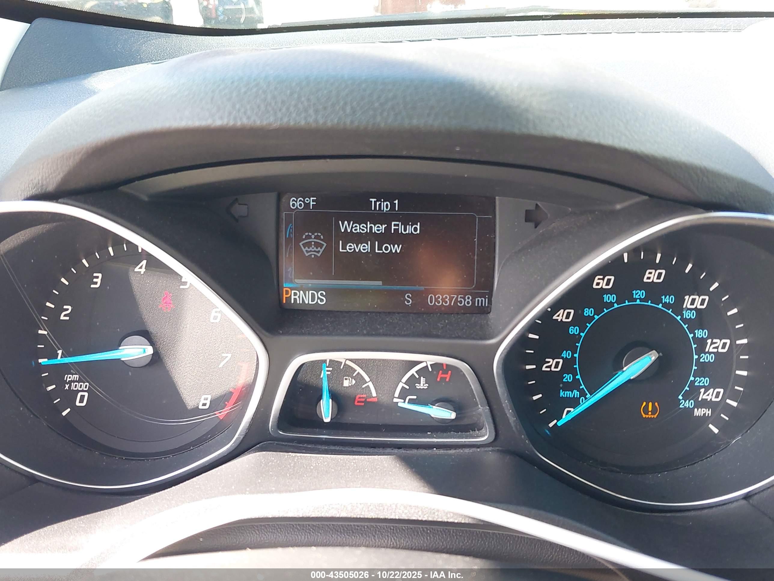 FORD ESCAPE image 7
