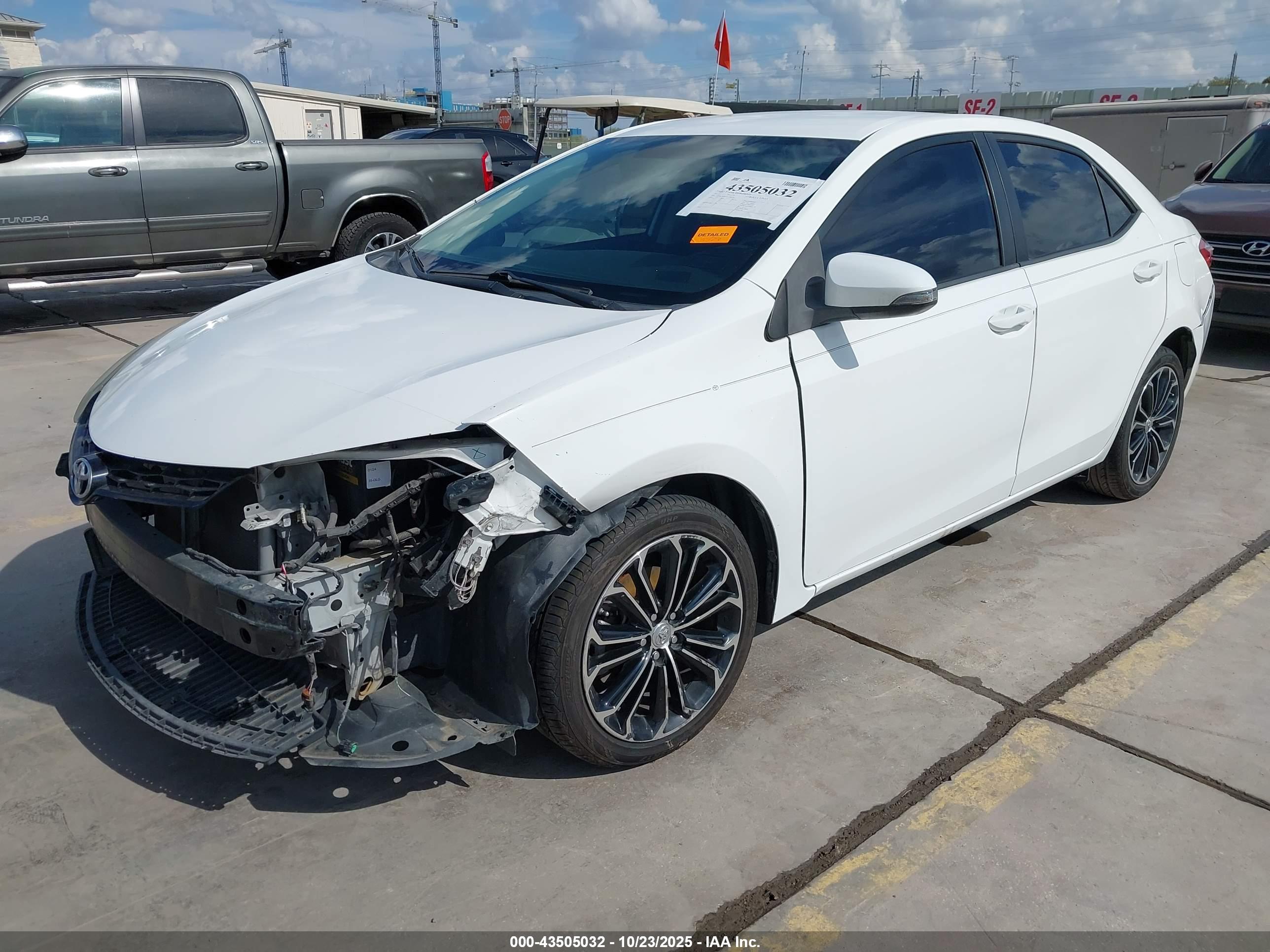 TOYOTA COROLLA image 2