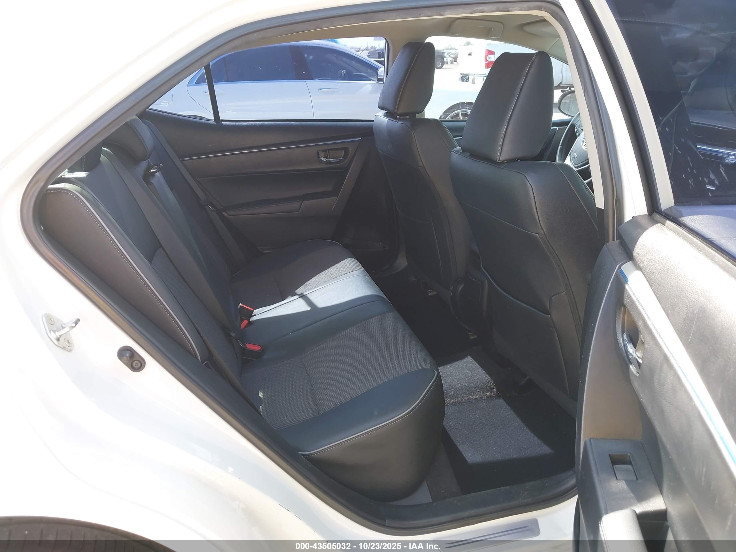 TOYOTA COROLLA image 8