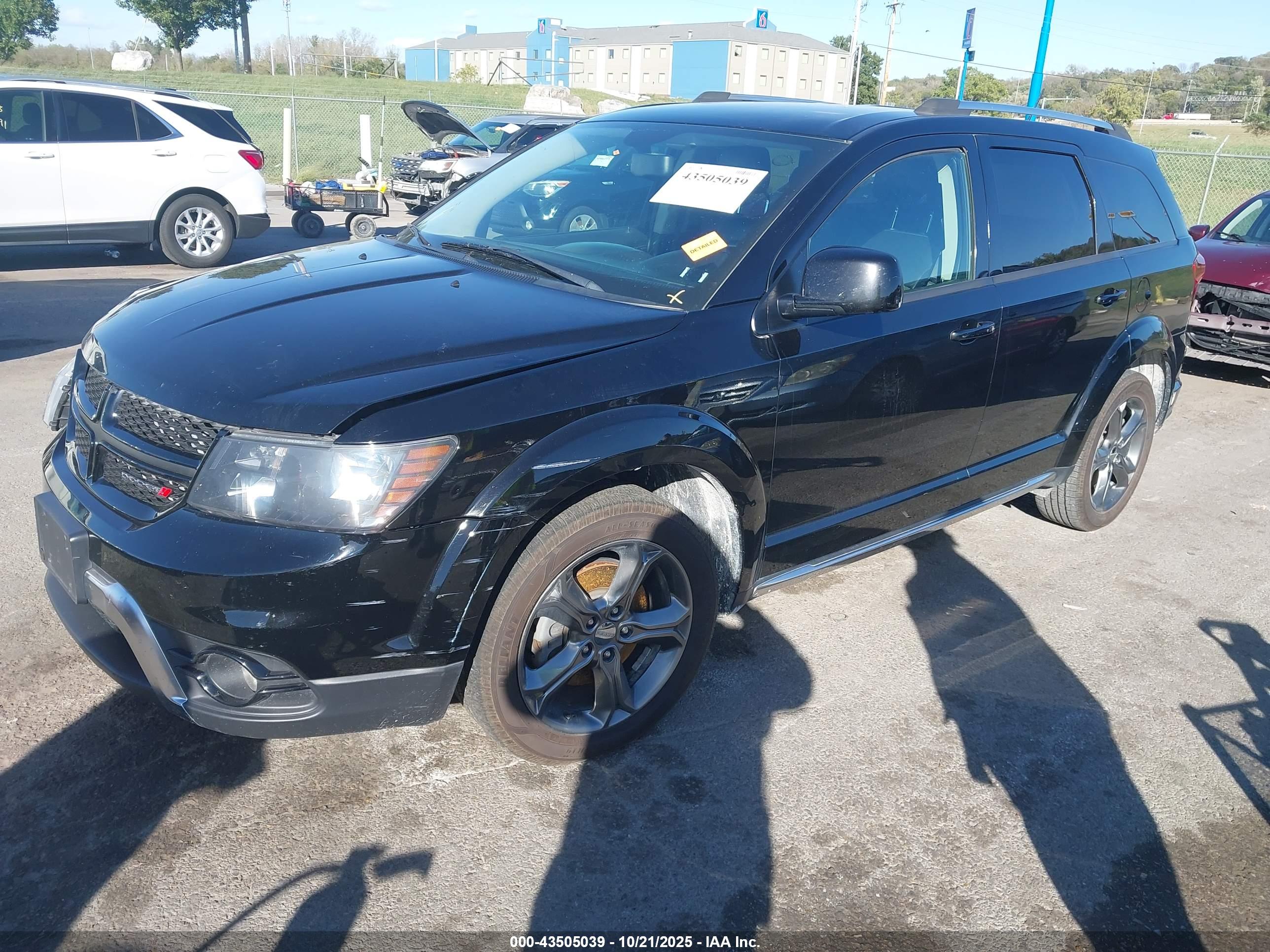 DODGE JOURNEY image 2