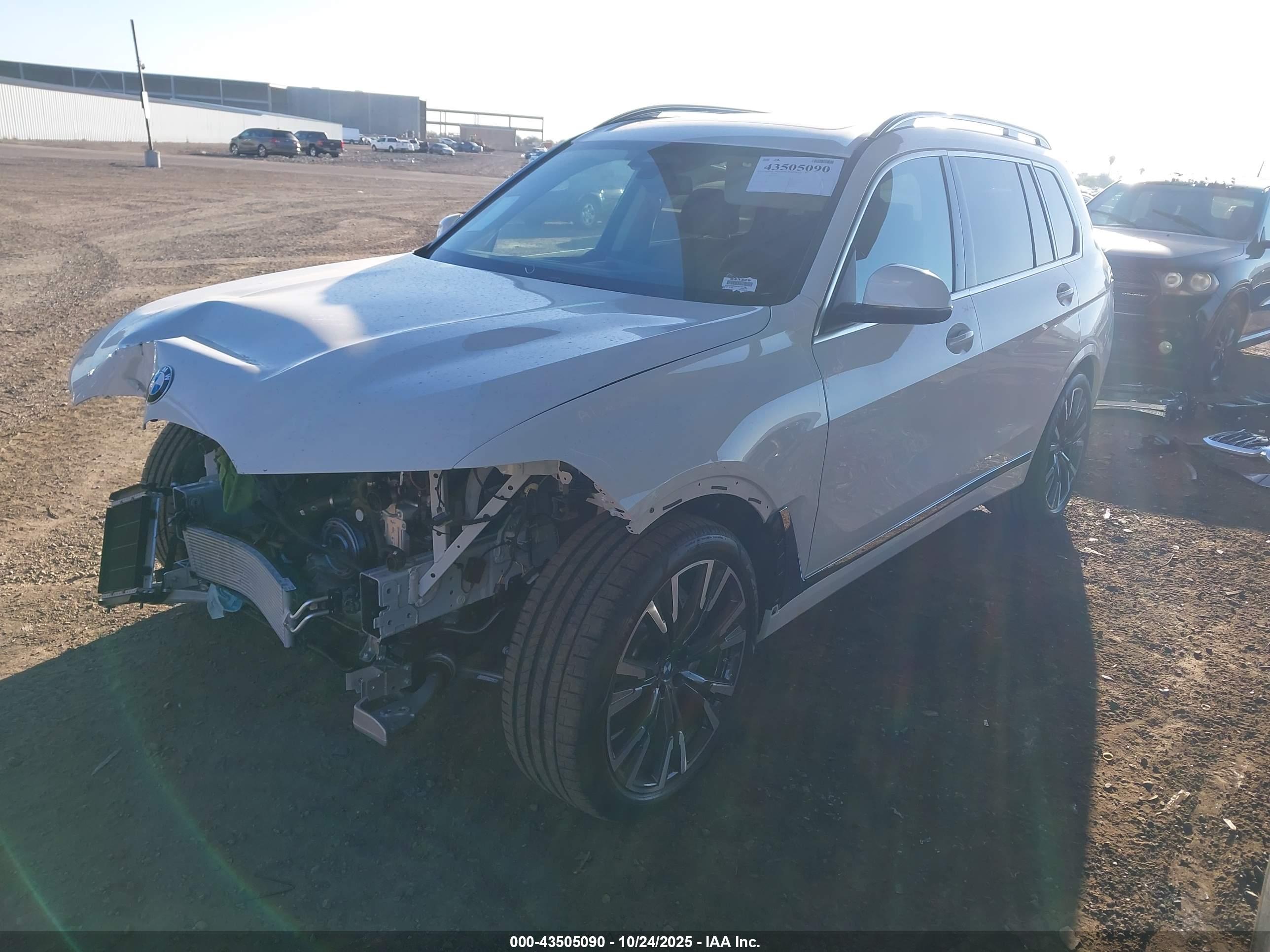 BMW X7 image 2