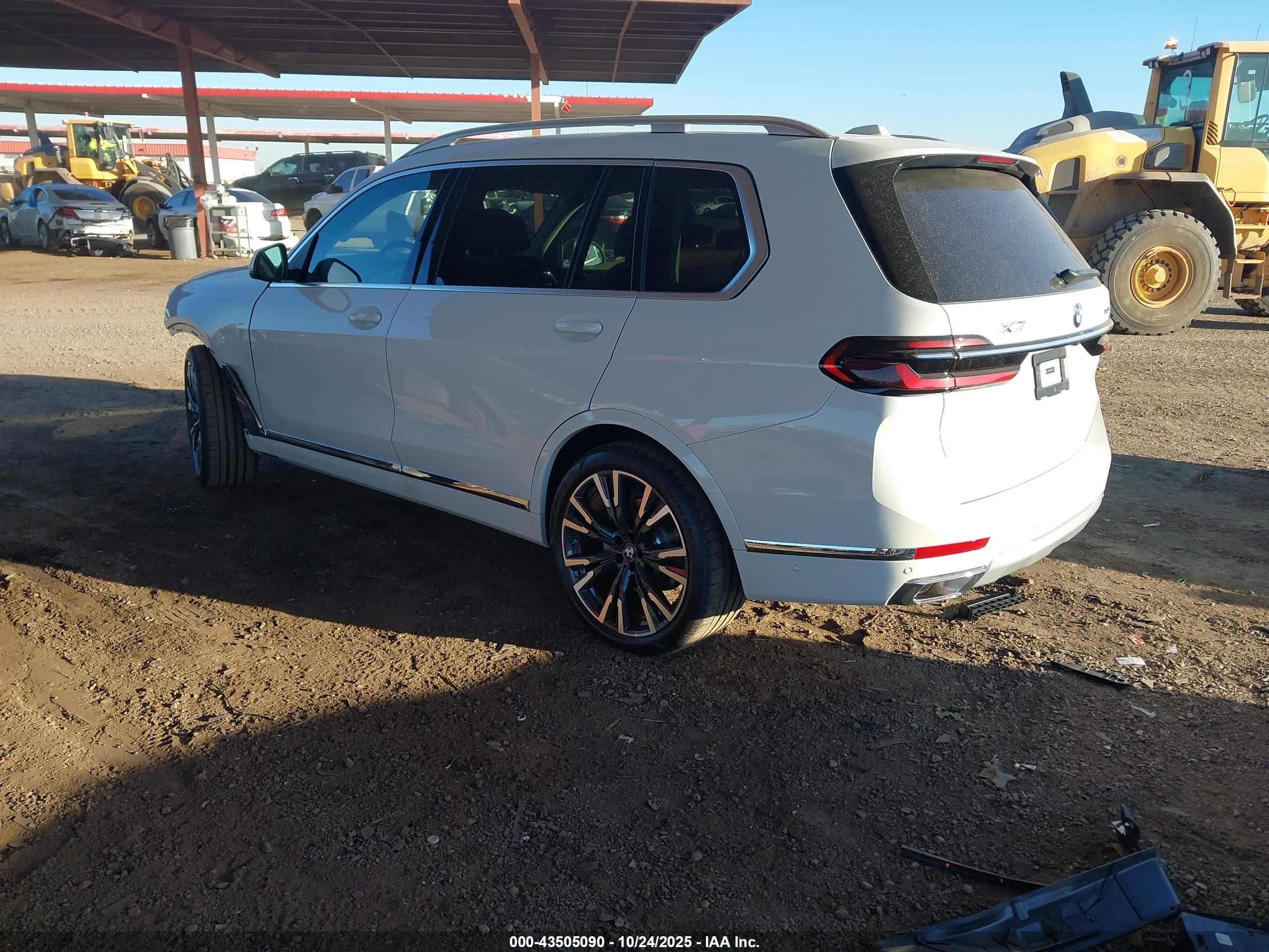 BMW X7 image 3