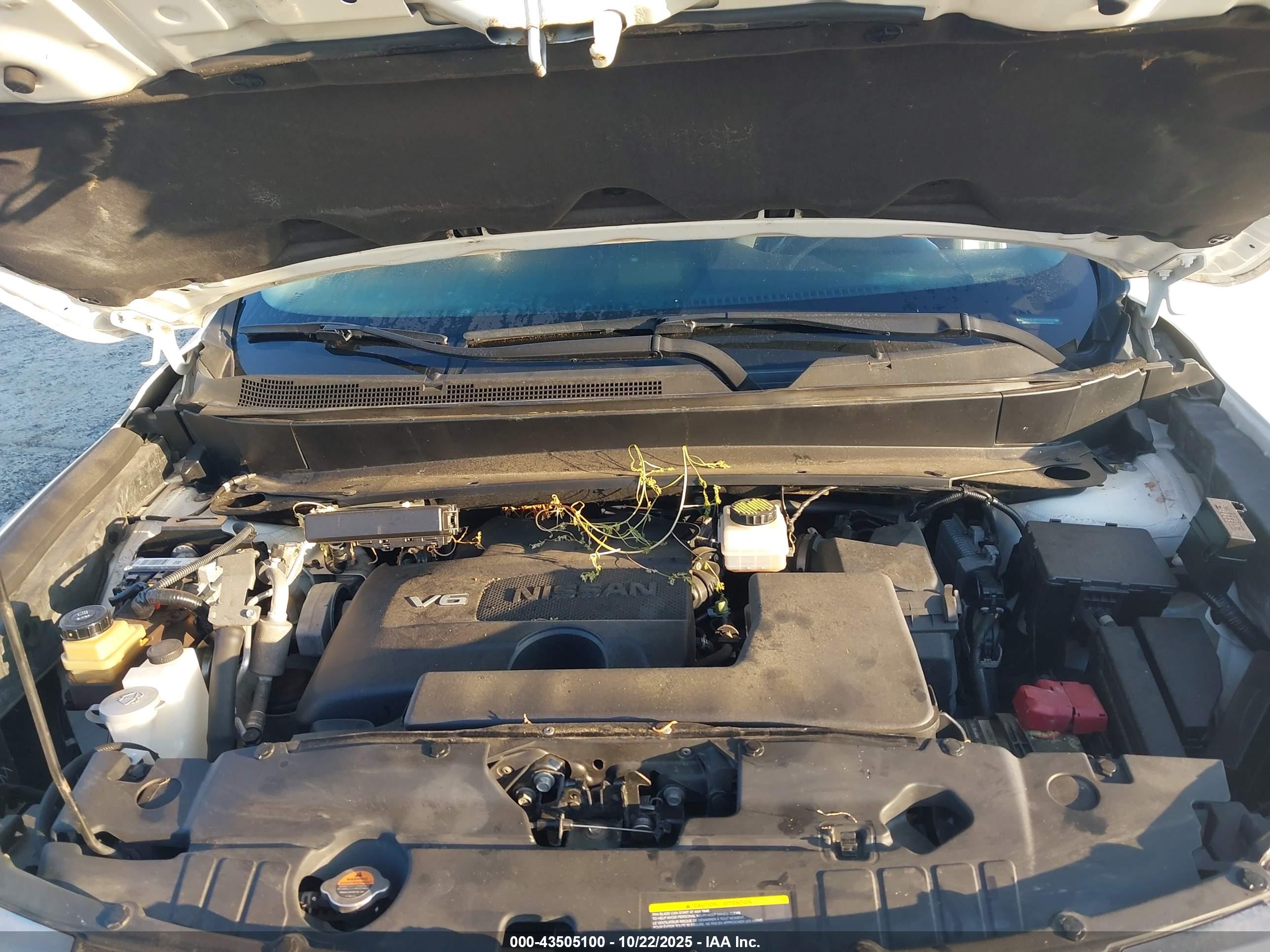 NISSAN PATHFINDER image 10