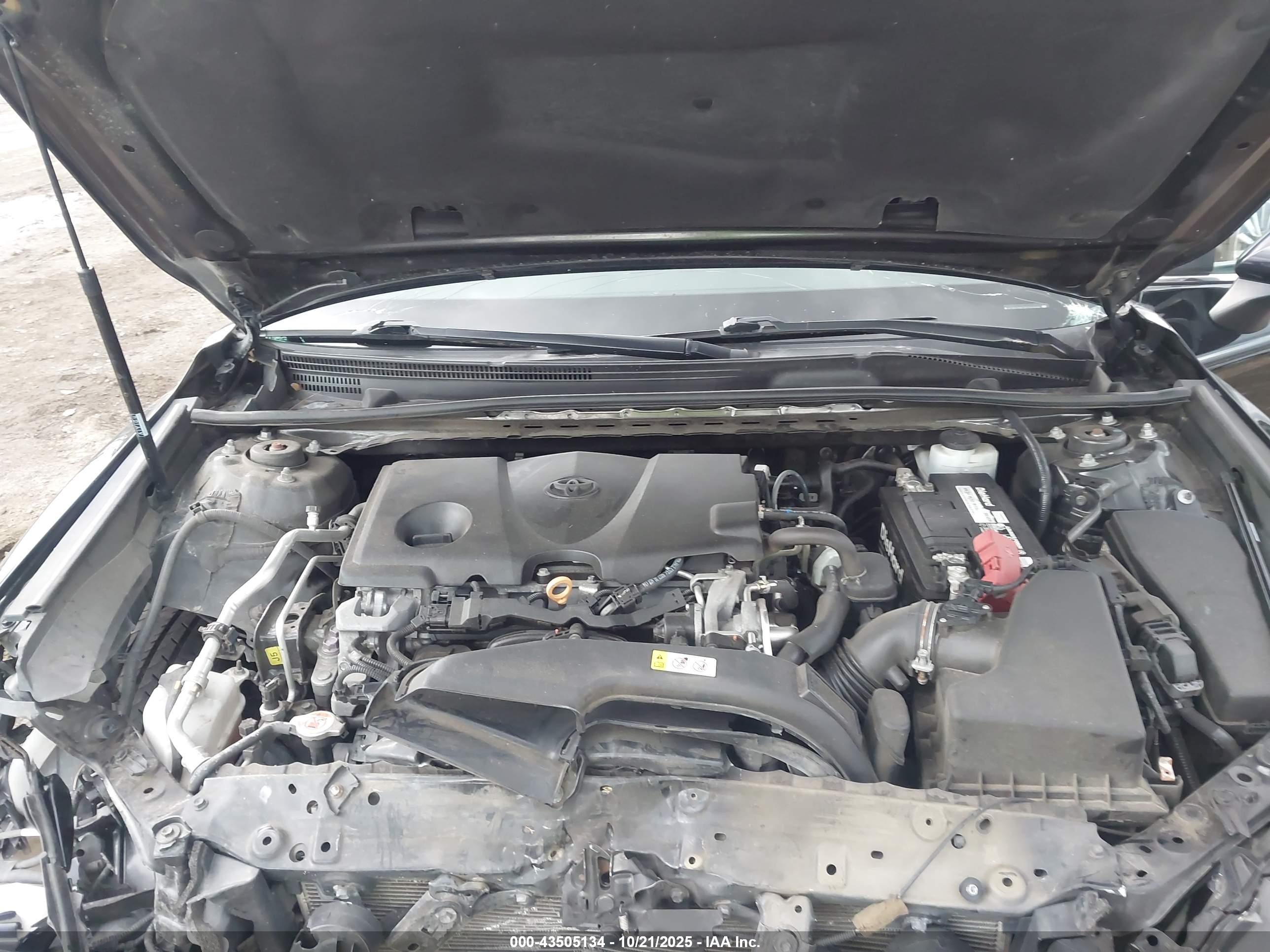 TOYOTA CAMRY image 10