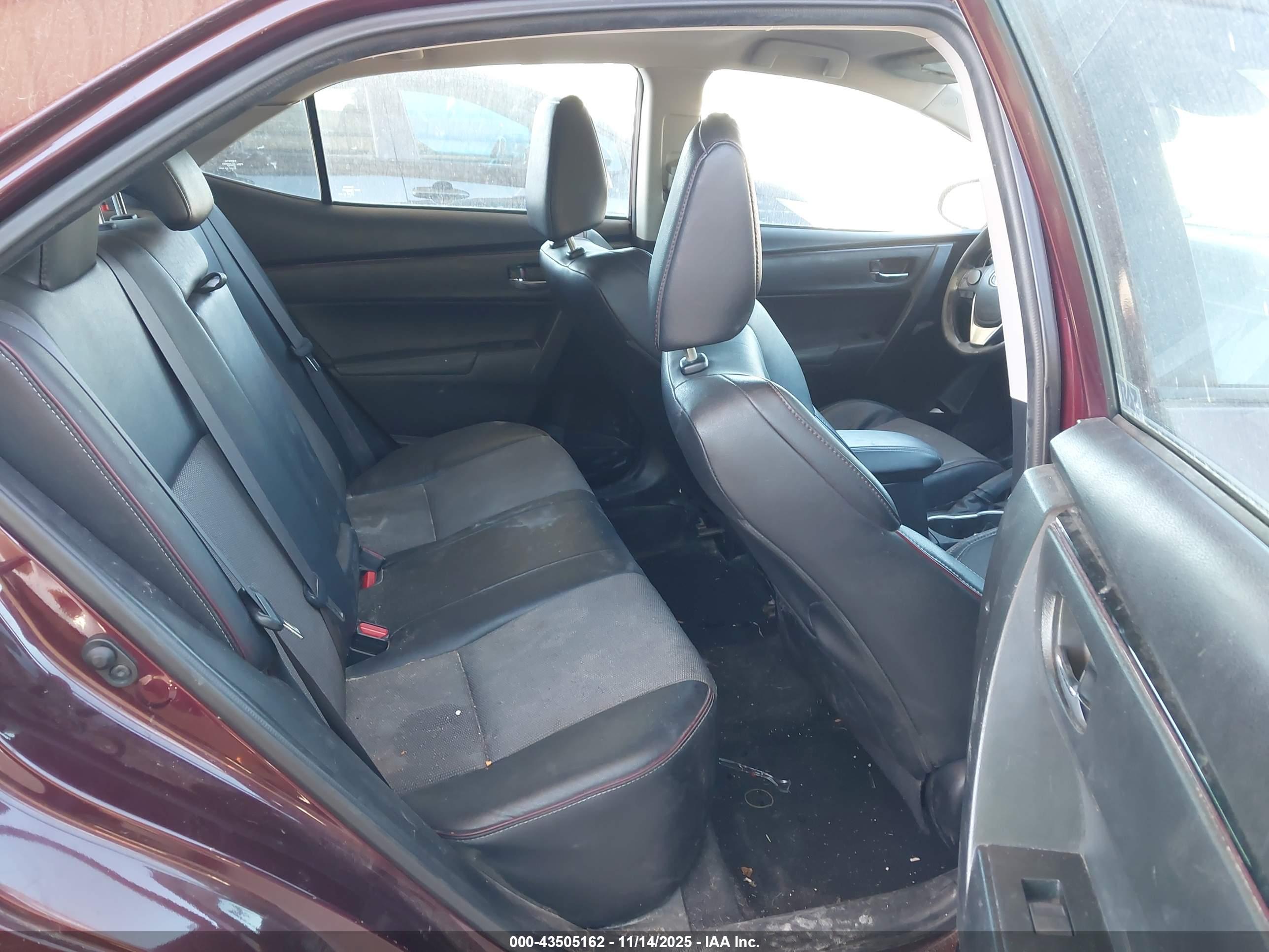 TOYOTA COROLLA image 8