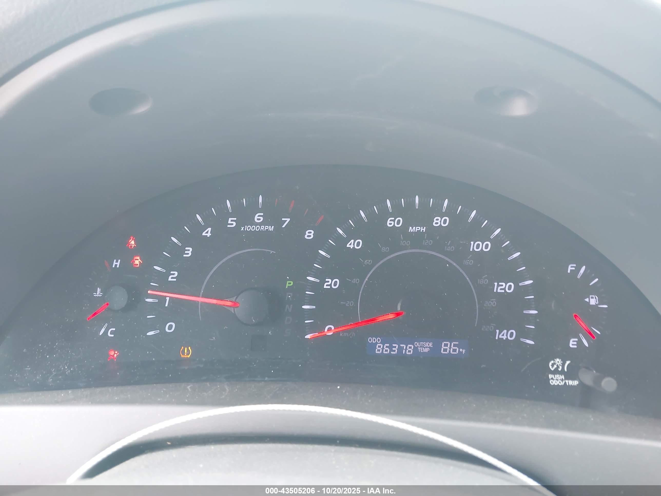 TOYOTA CAMRY image 7
