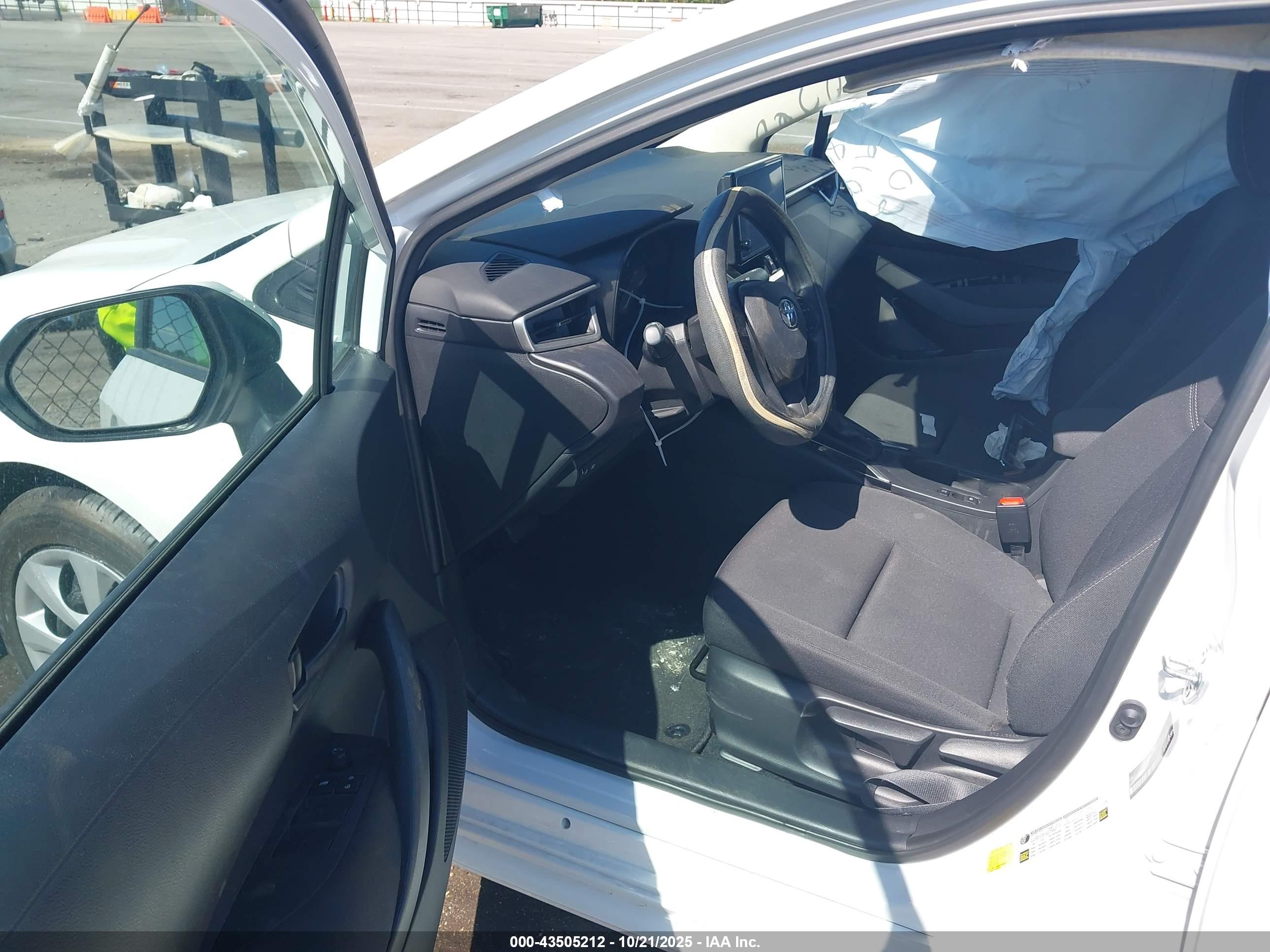 TOYOTA COROLLA image 5