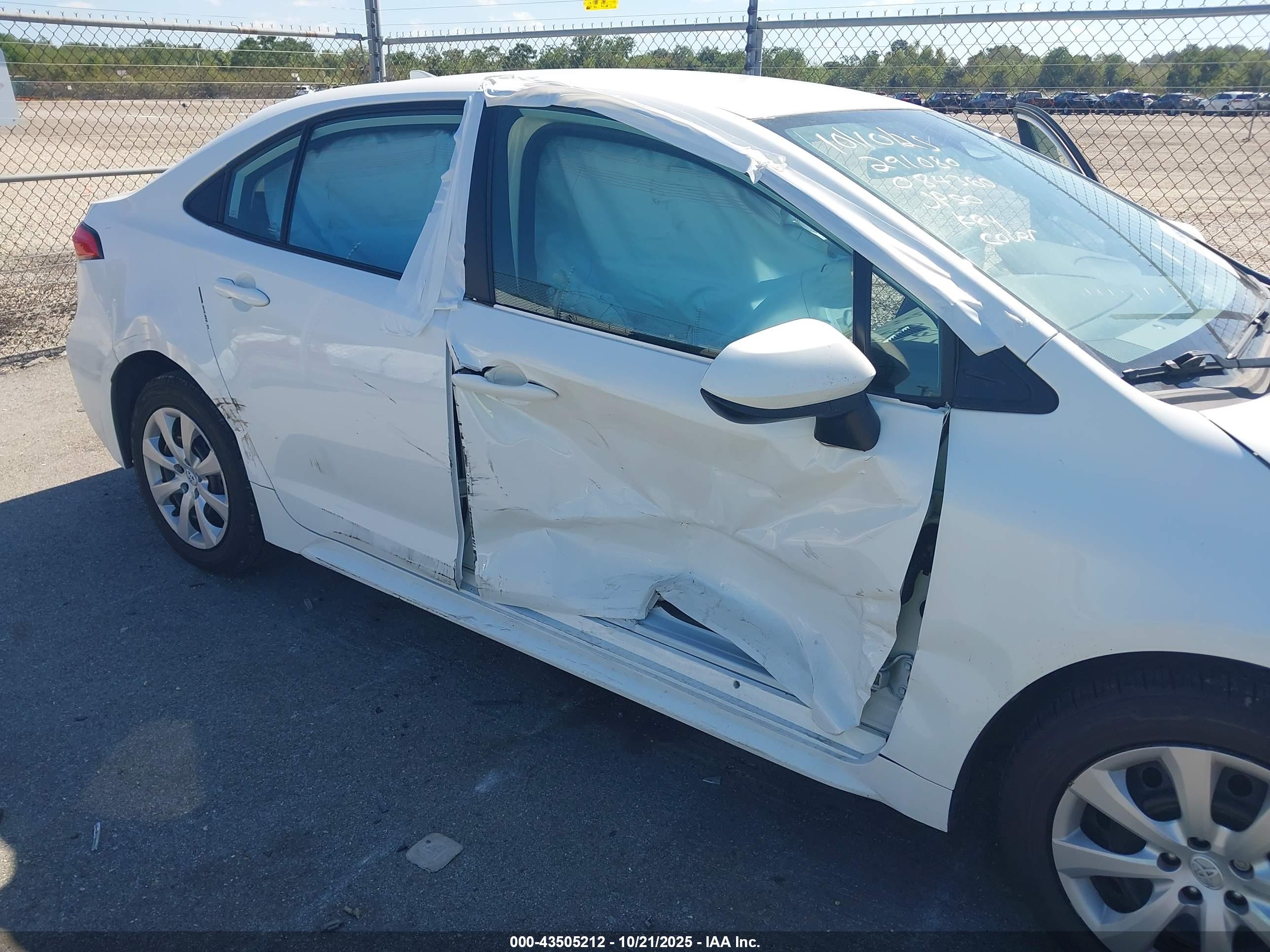 TOYOTA COROLLA image 6
