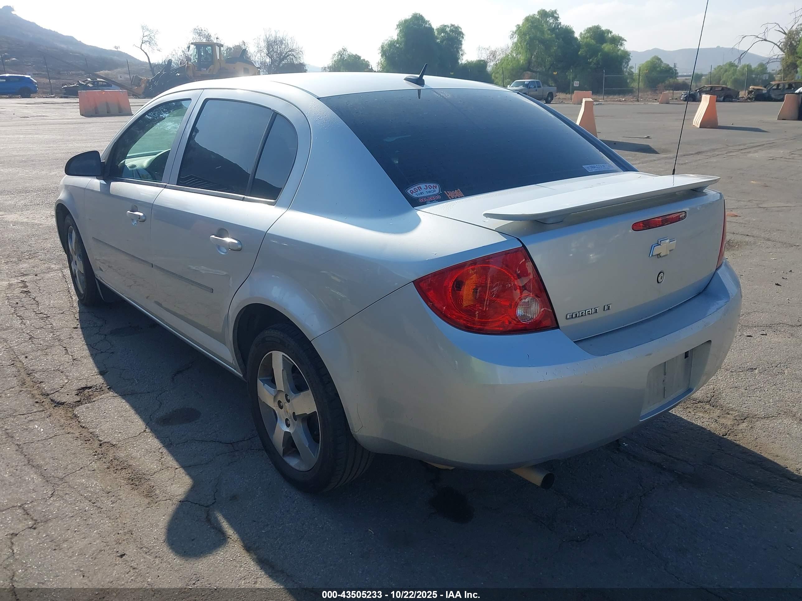 CHEVROLET COBALT image 3