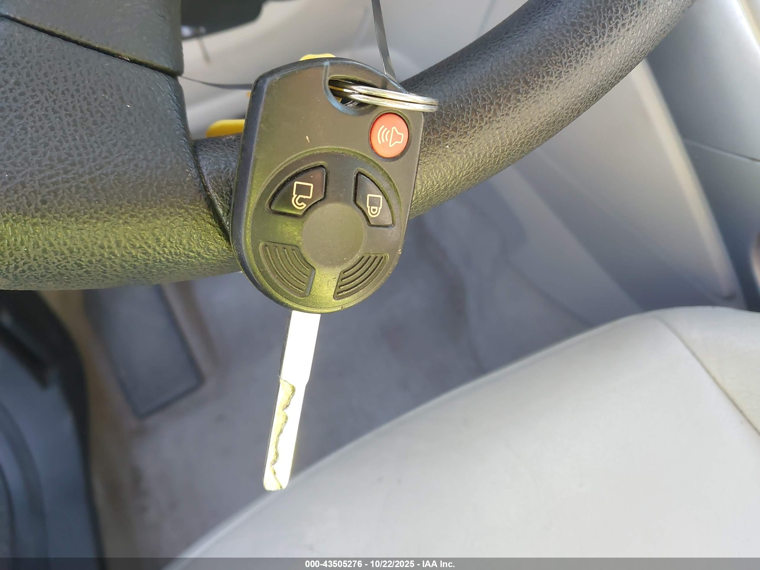 FORD ESCAPE image 11