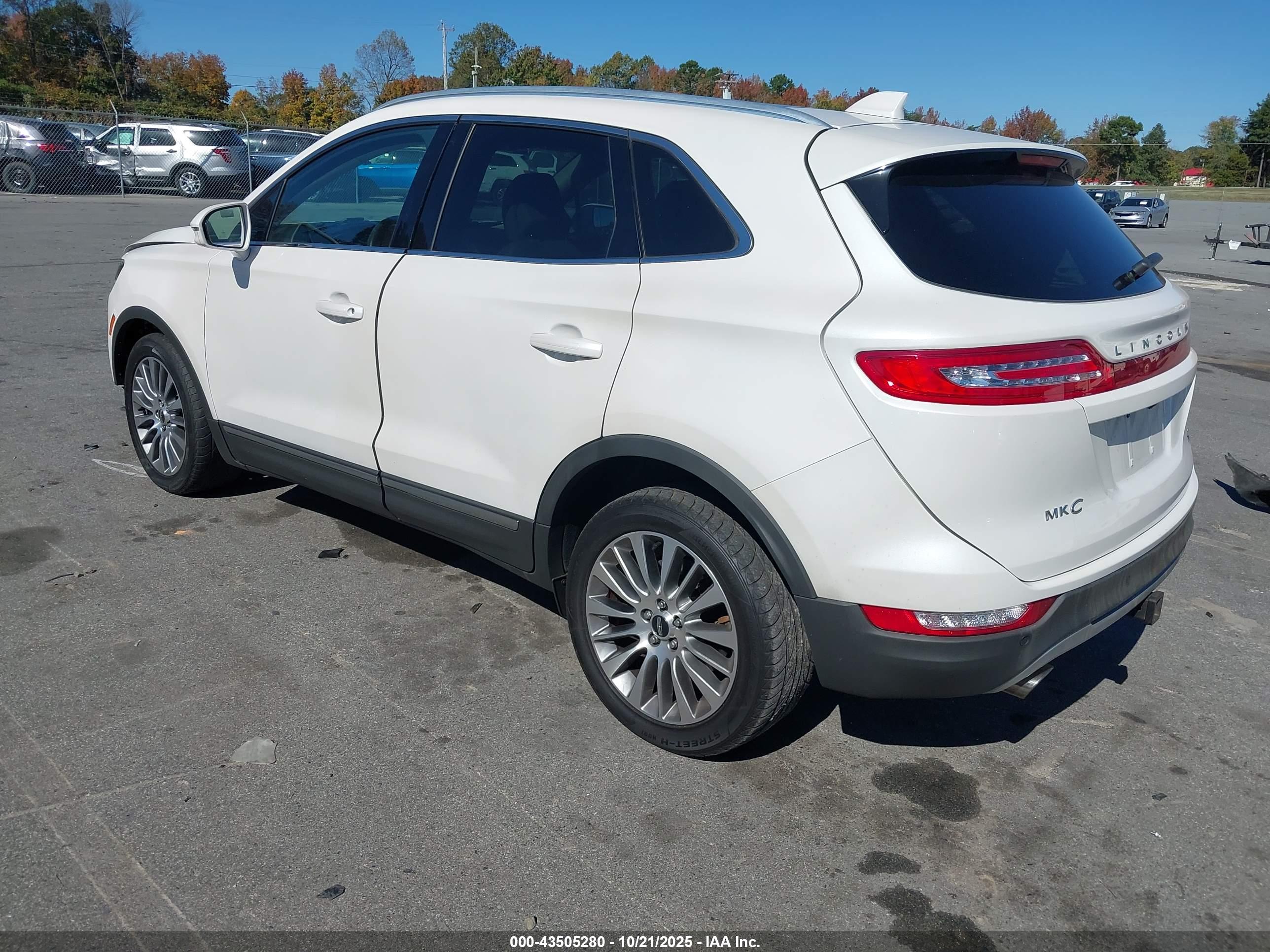 LINCOLN MKC image 3