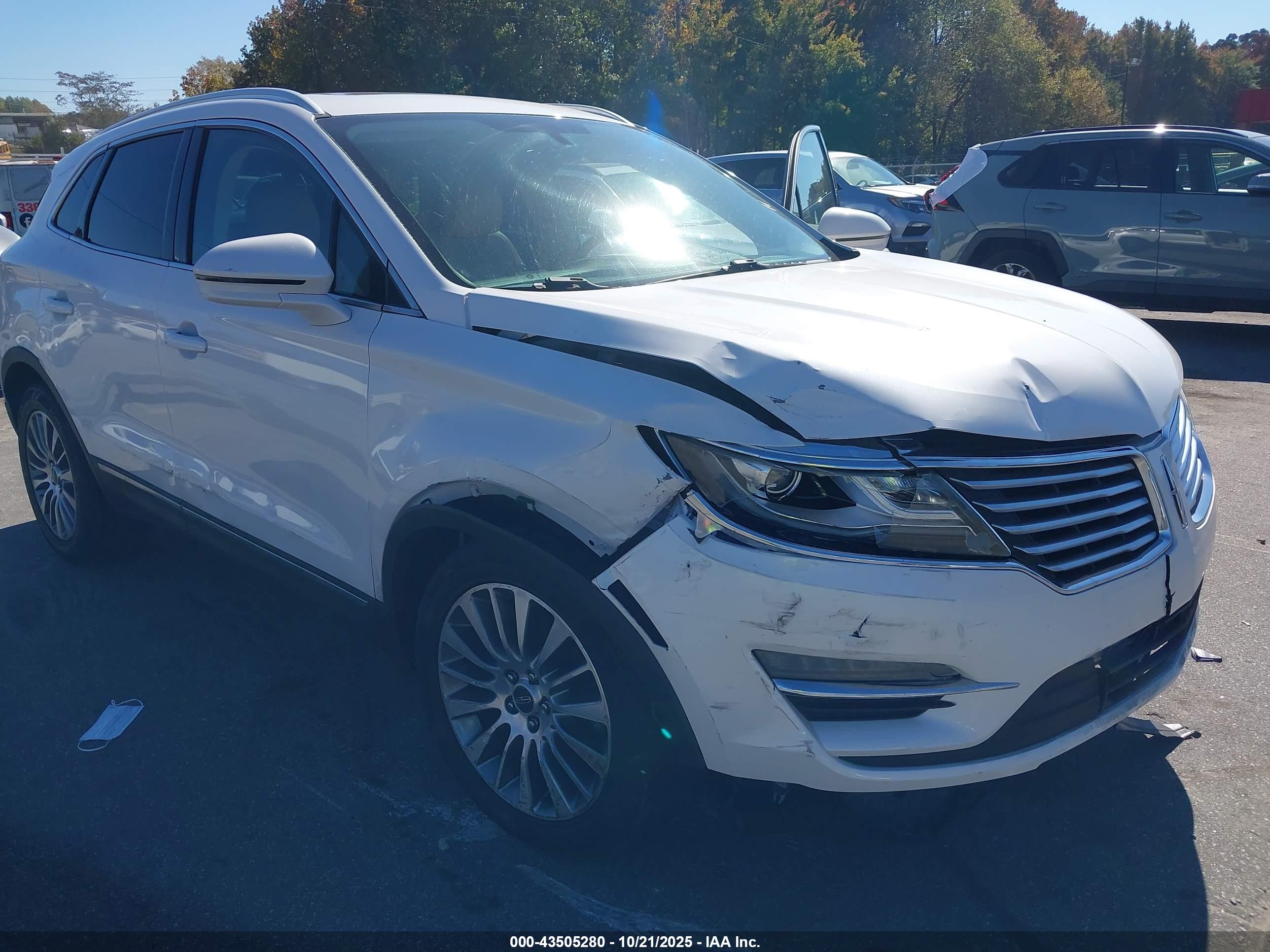 LINCOLN MKC image 6