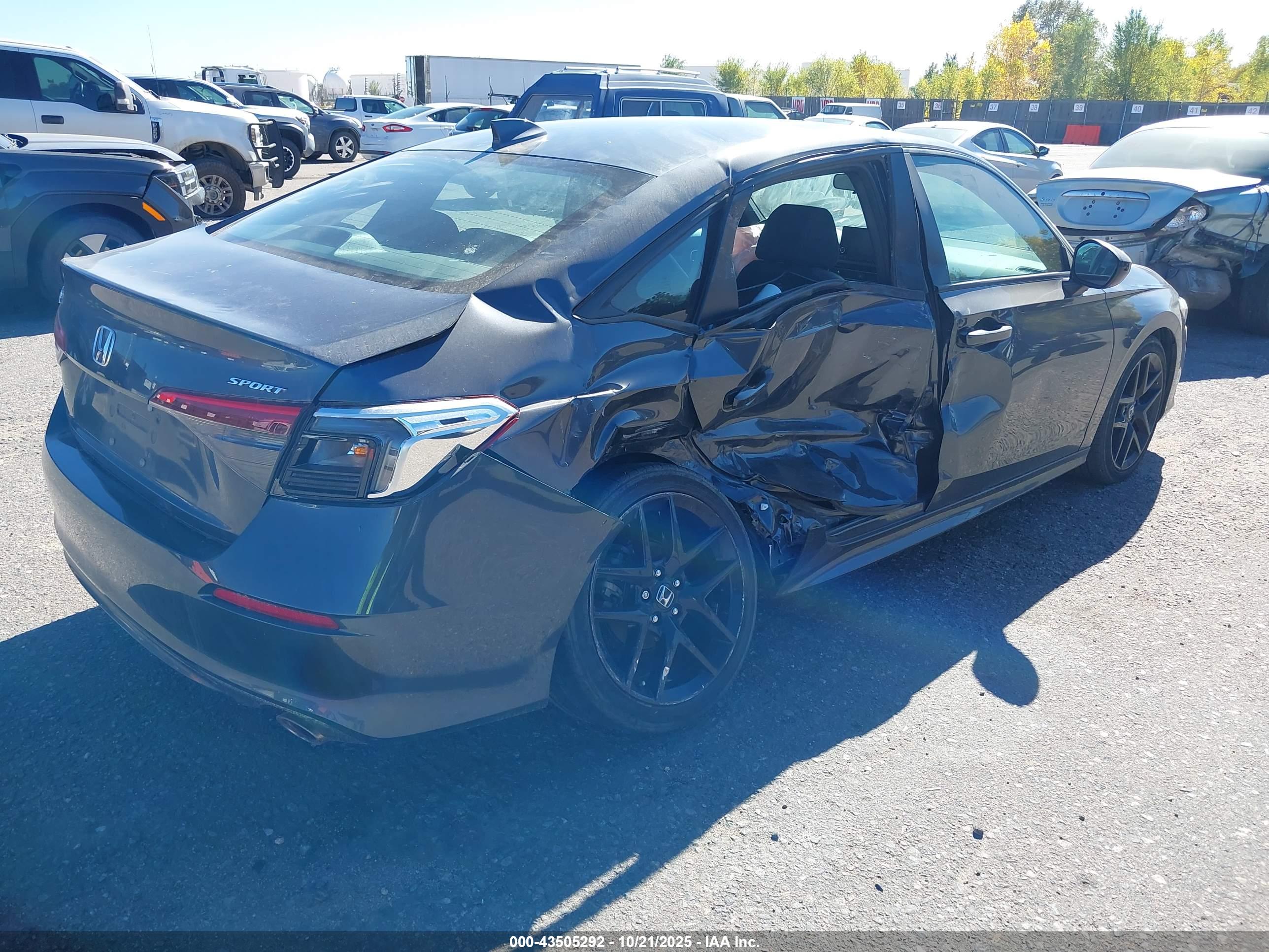 HONDA CIVIC image 4