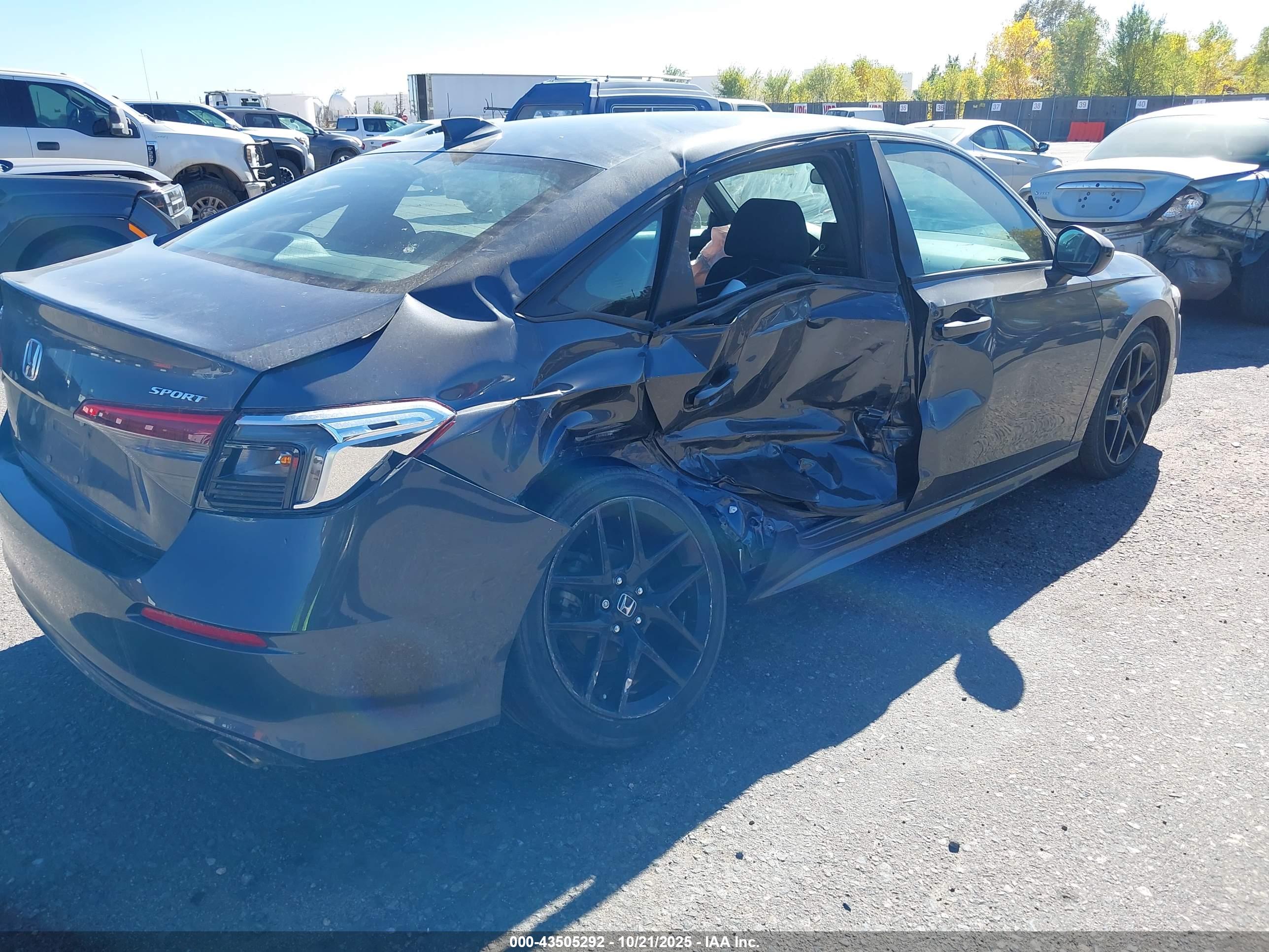 HONDA CIVIC image 6