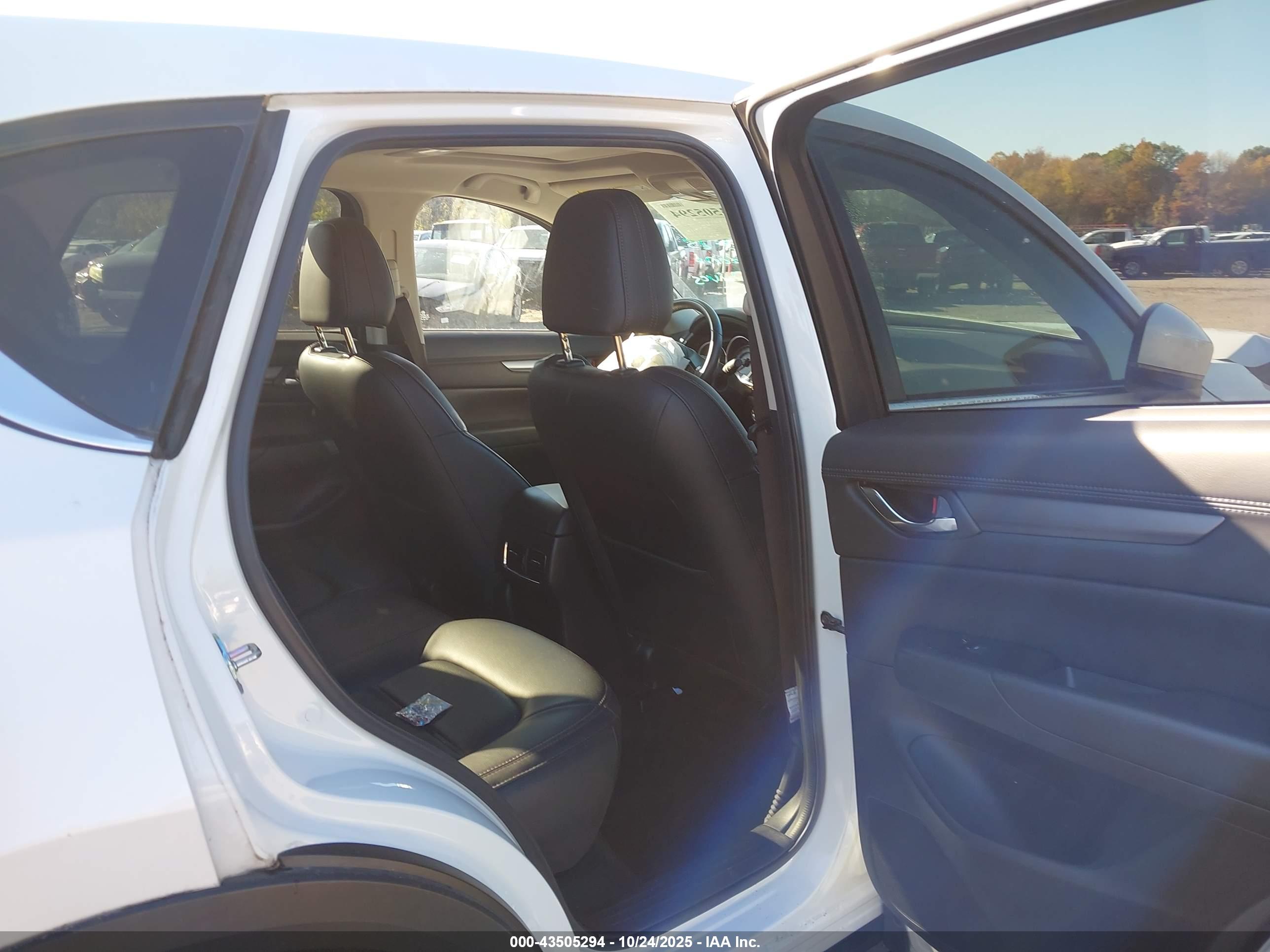 MAZDA CX-5 image 8
