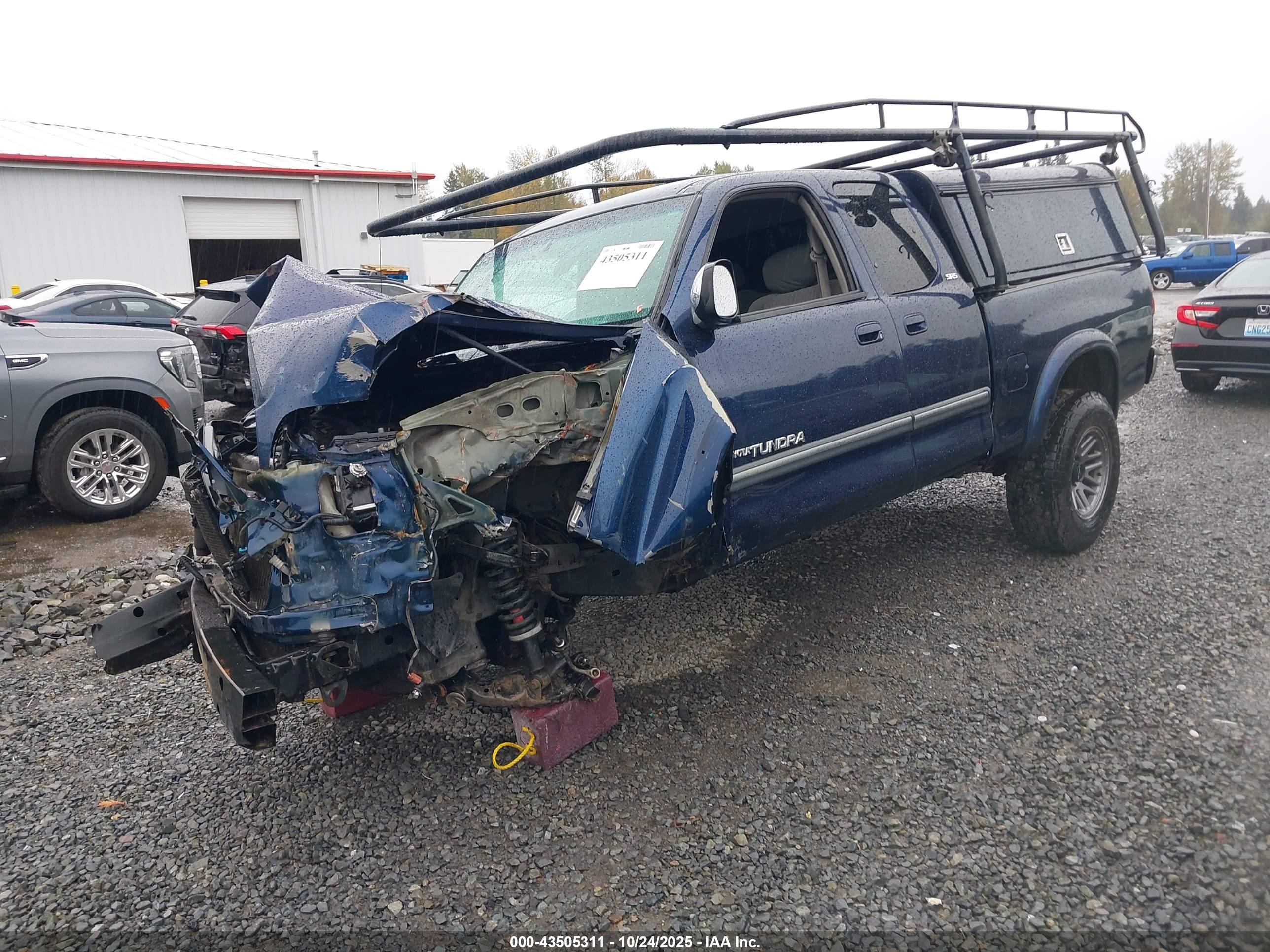TOYOTA TUNDRA image 2