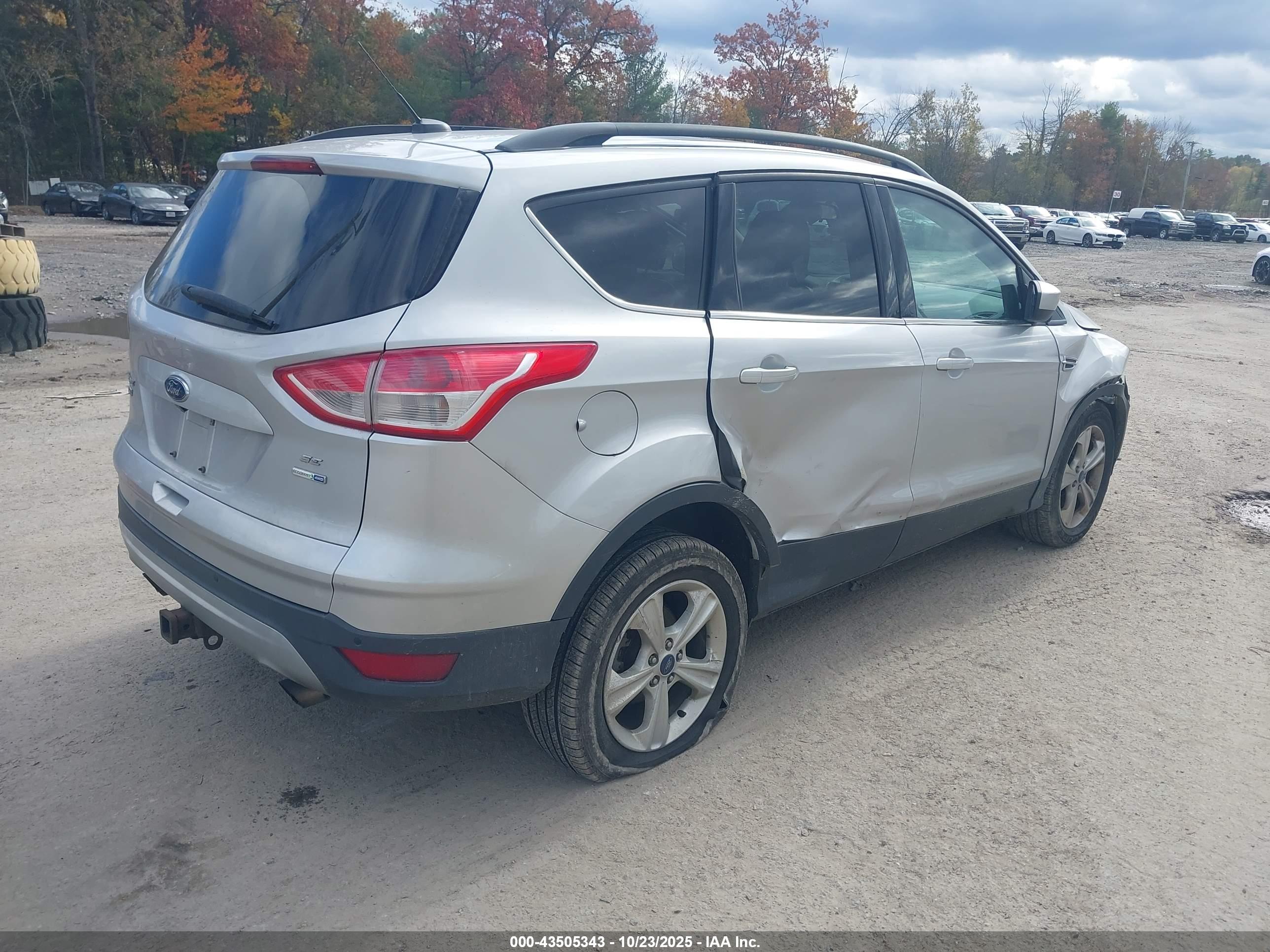 FORD ESCAPE image 4