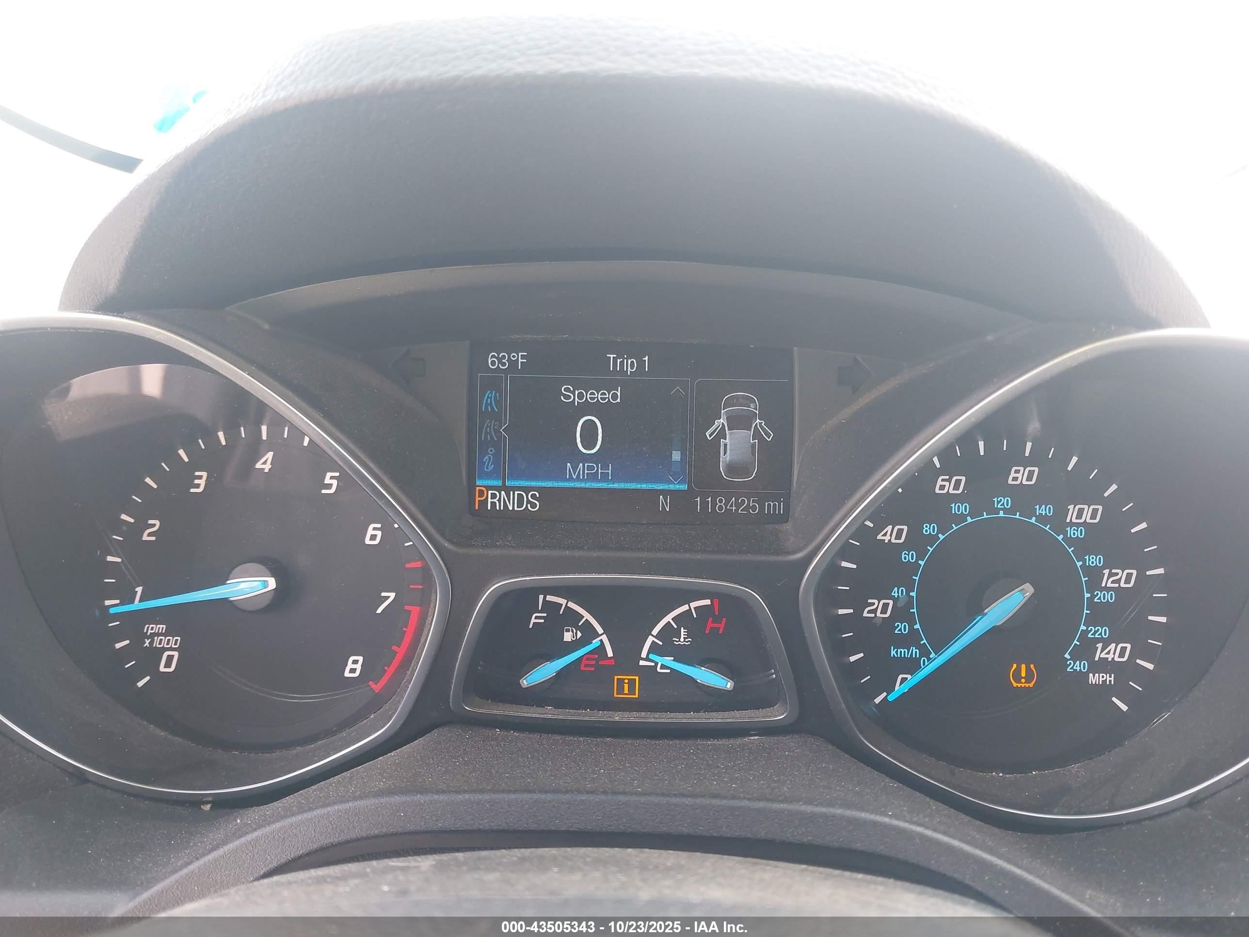 FORD ESCAPE image 7