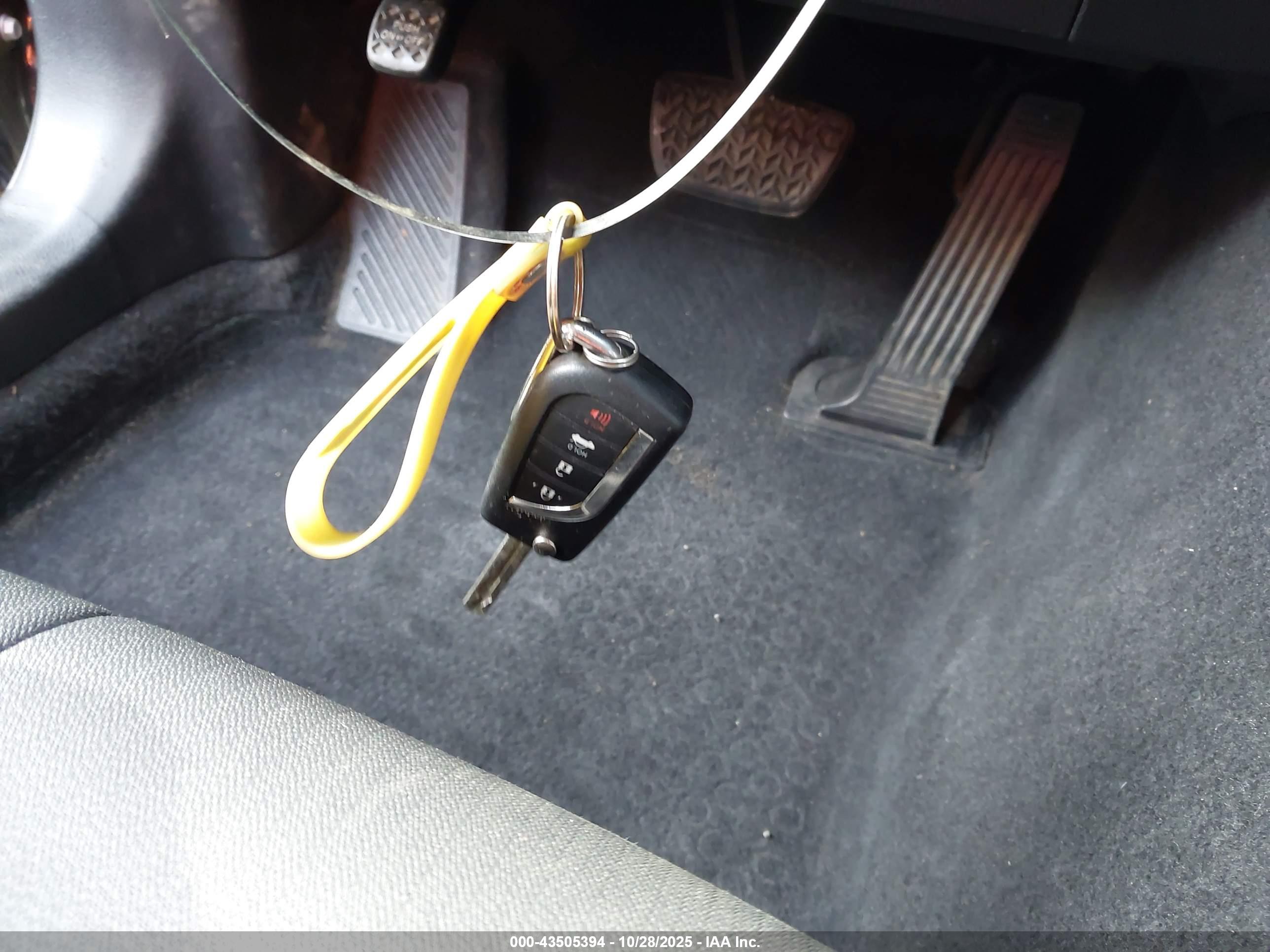TOYOTA CAMRY image 11