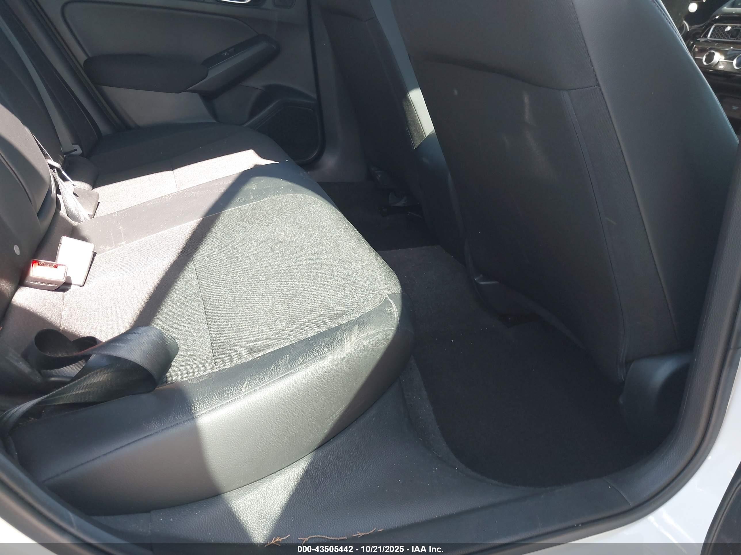 HONDA CIVIC image 8