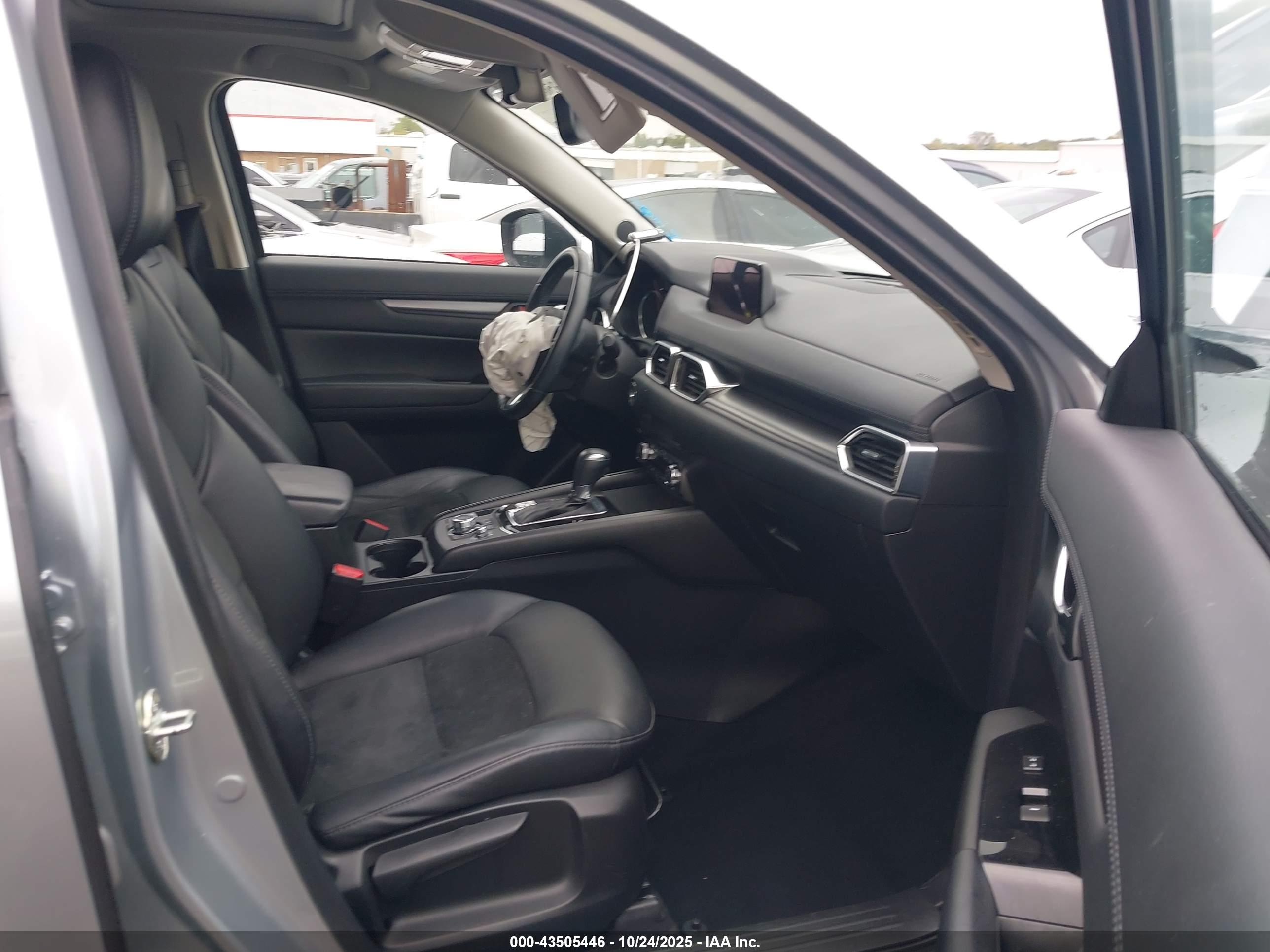 MAZDA CX-5 image 5