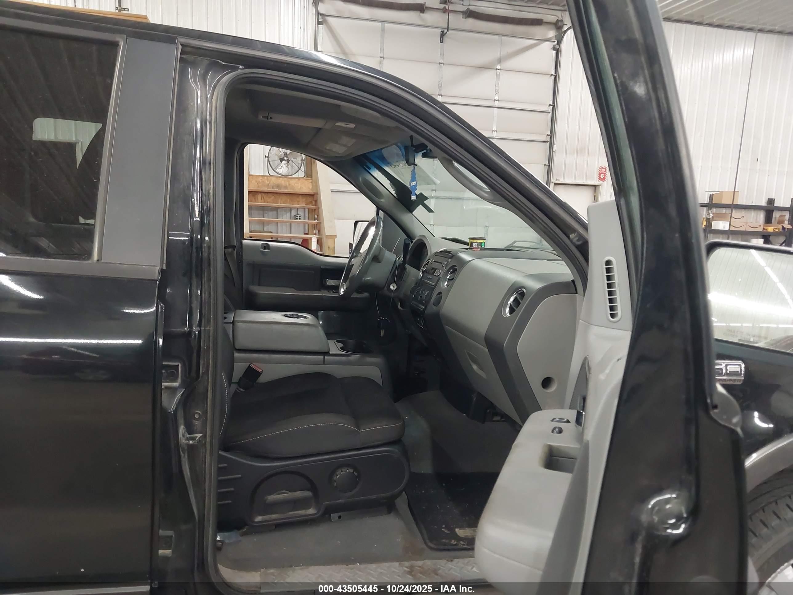 FORD F-150 image 5