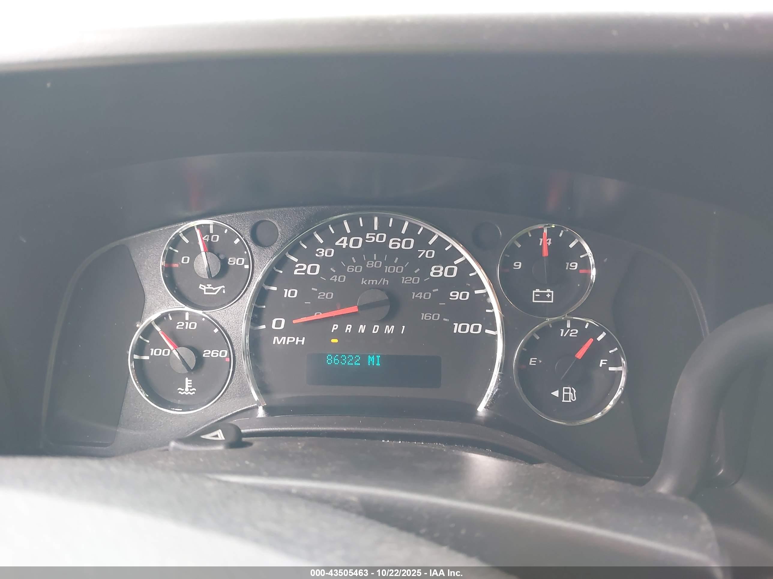 CHEVROLET EXPRESS image 7