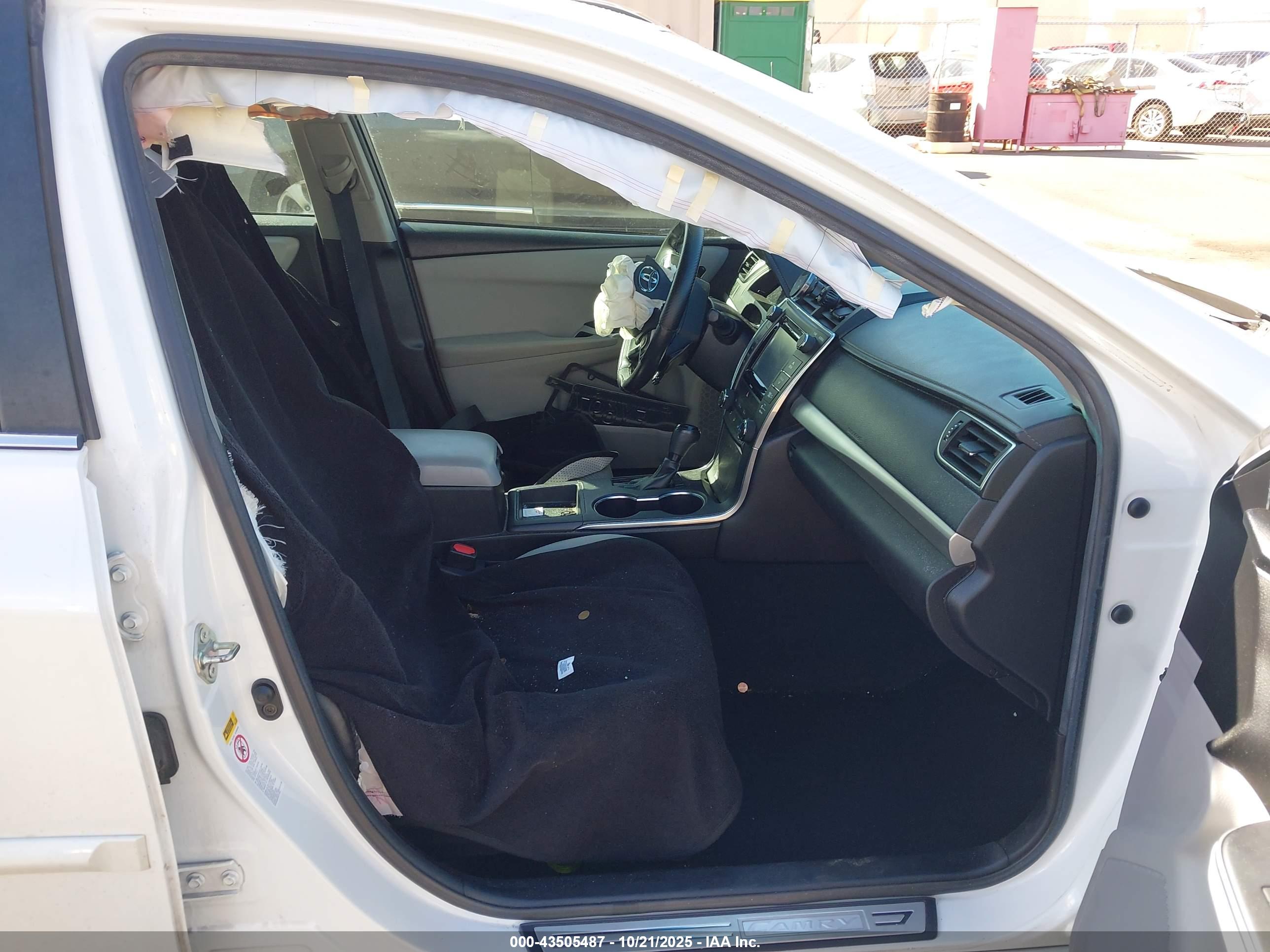 TOYOTA CAMRY image 5
