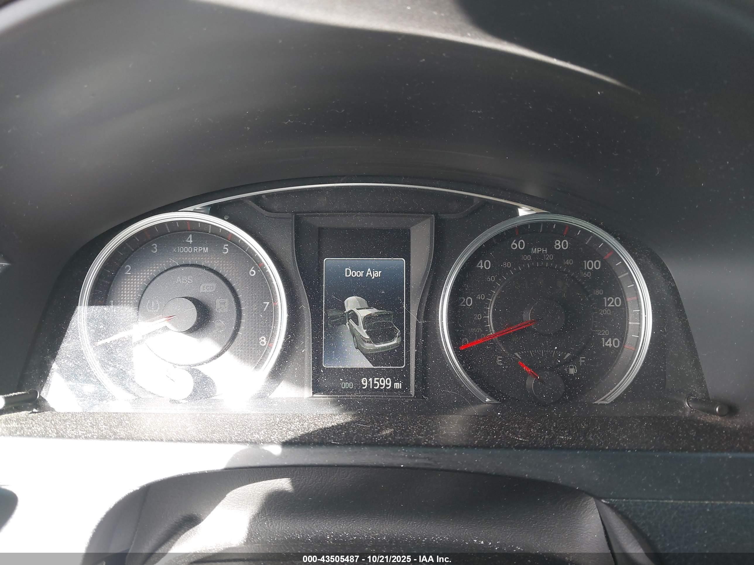 TOYOTA CAMRY image 7