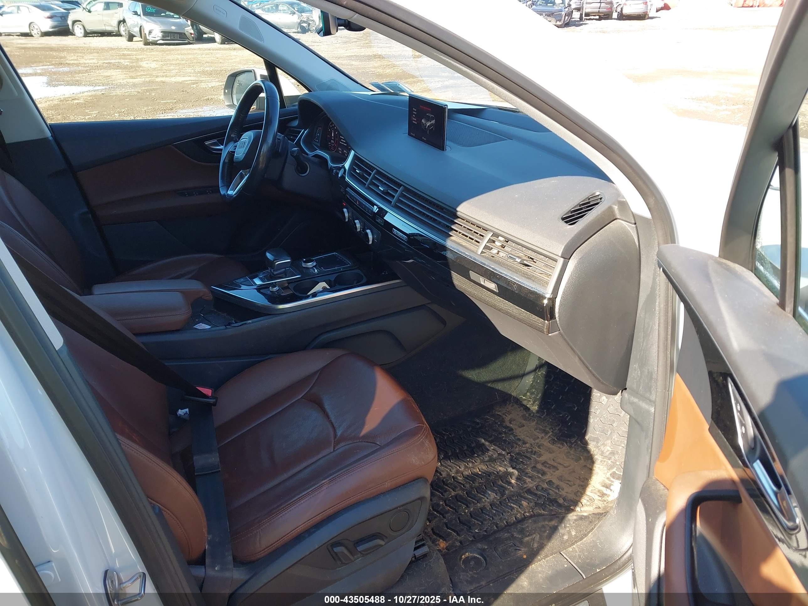 AUDI Q7 image 5