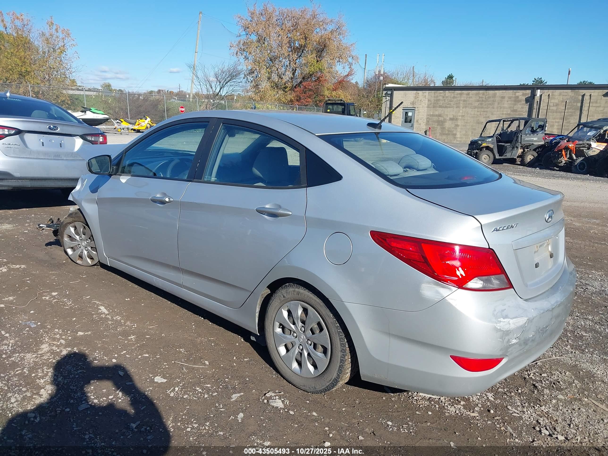 HYUNDAI ACCENT image 3